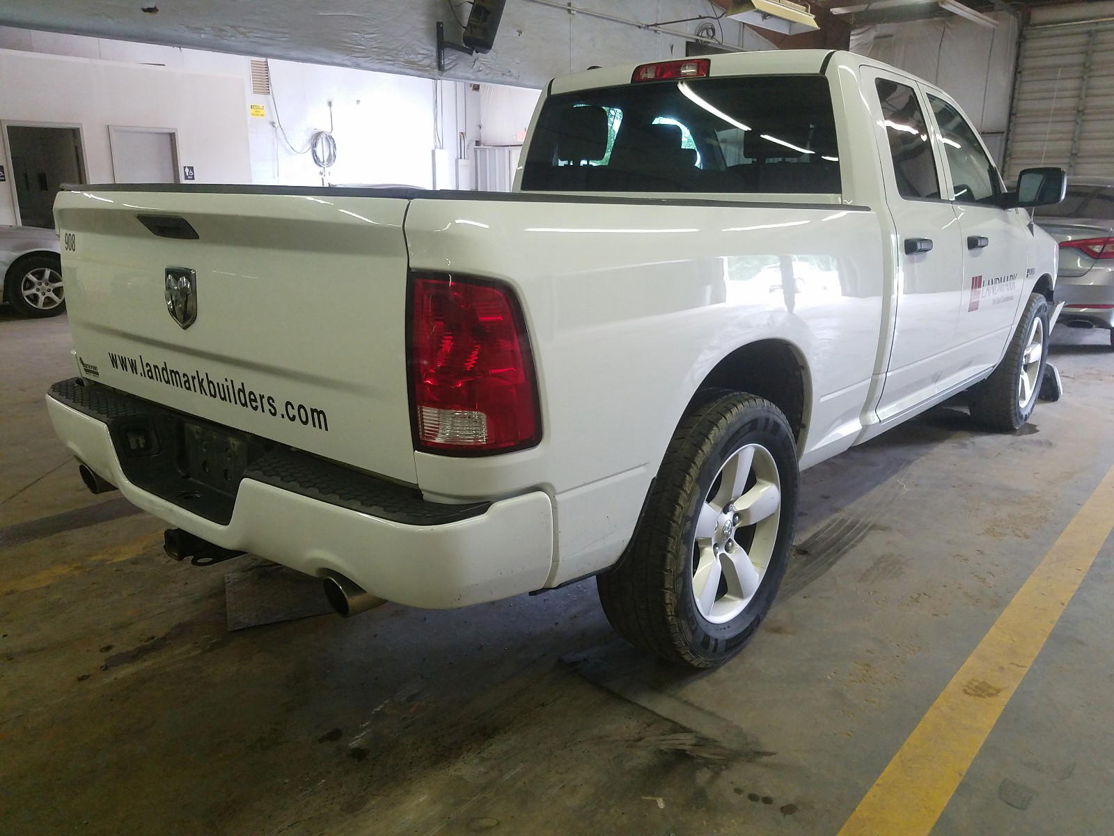 Photo 4 from auction – 2014 RAM 1500 ST with VIN 1C6RR6FT6ES101614