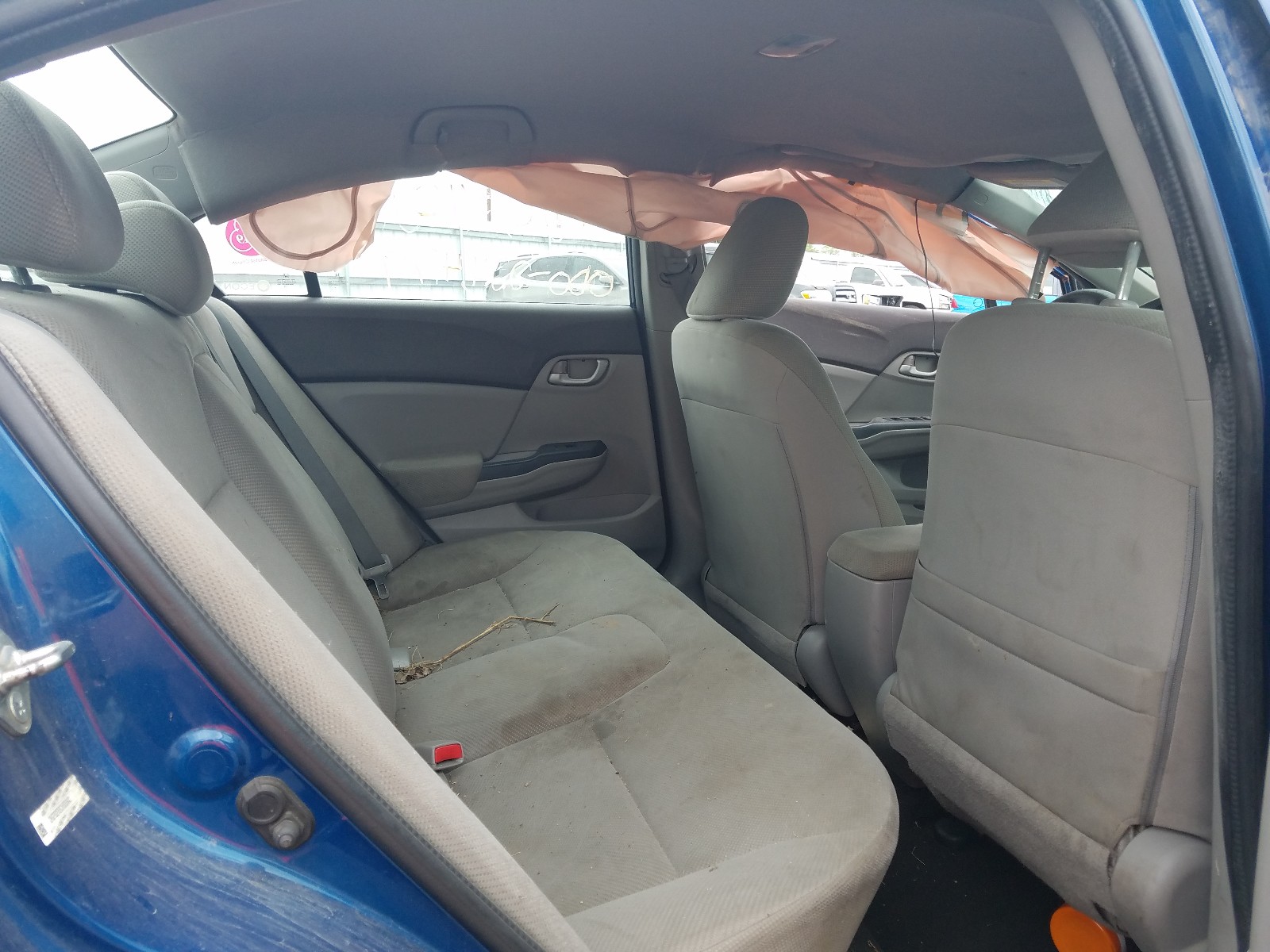 Photo 6 from auction – 2012 HONDA CIVIC LX with VIN 2HGFB2F55CH585842