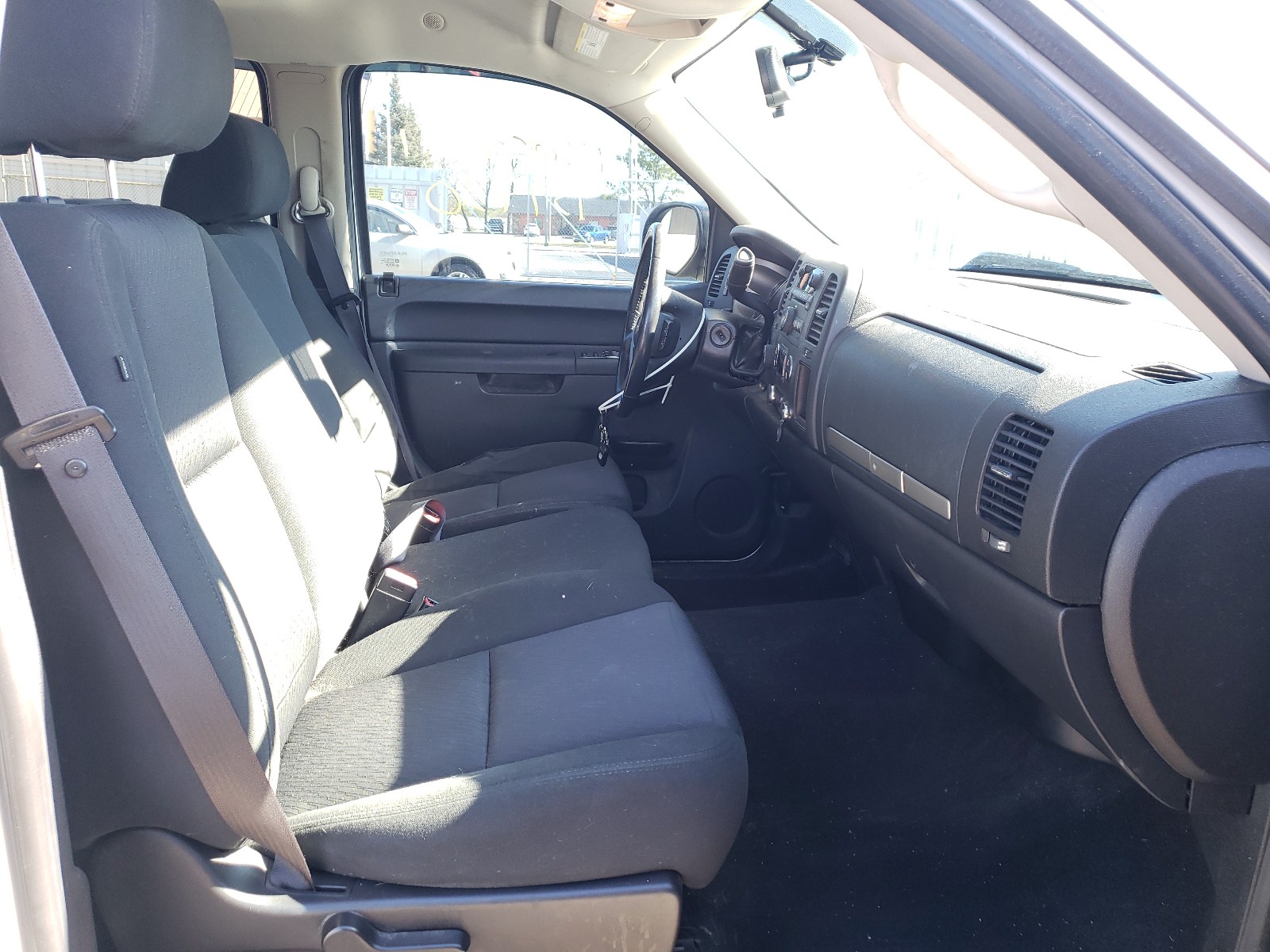 Photo 5 from auction – 2012 CHEVROLET SILVRDO LT with VIN 1GCPKSE77CF186874