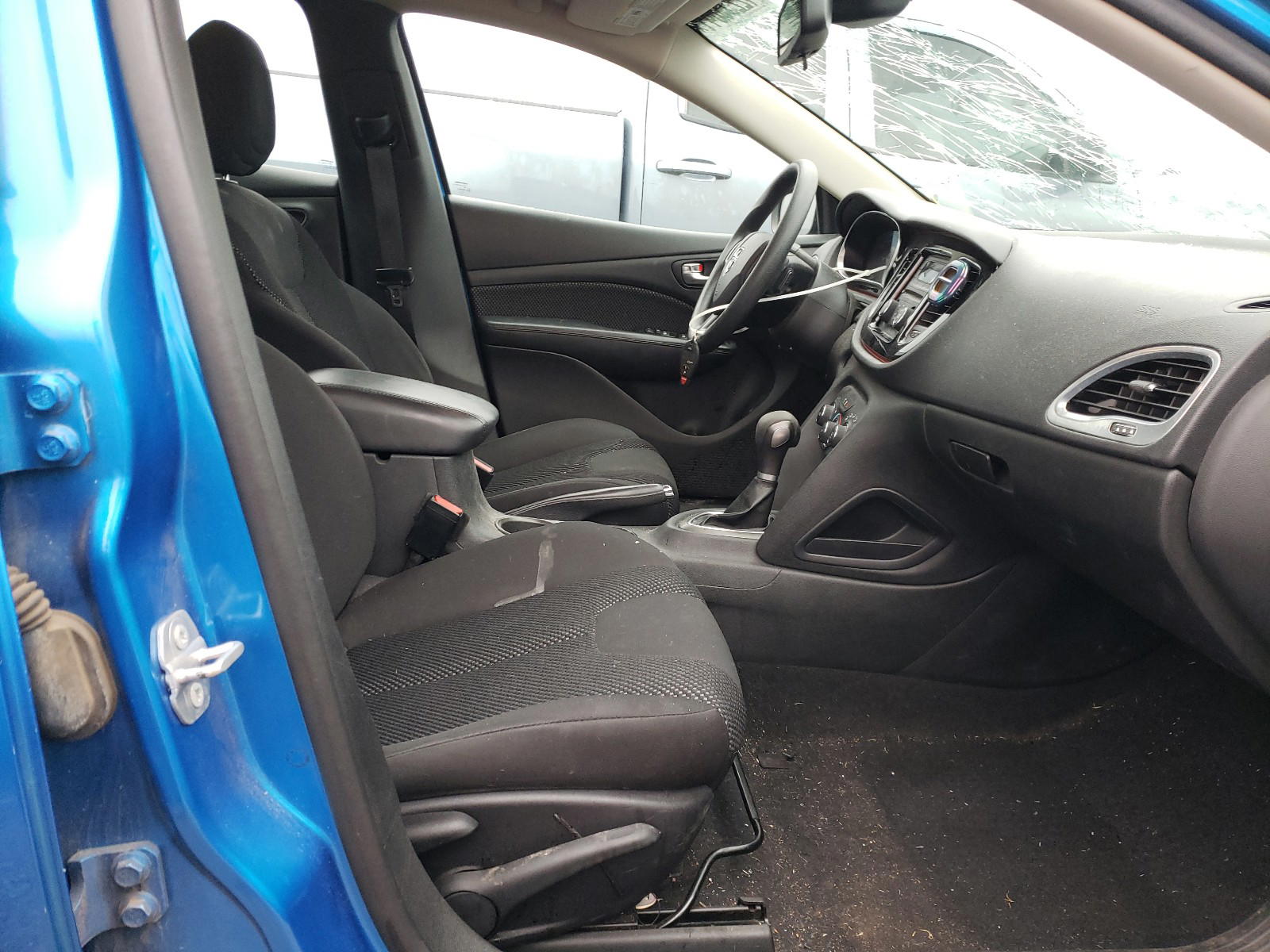 Photo 5 from auction – 2016 DODGE DART SE with VIN 1C3CDFAA6GD551164
