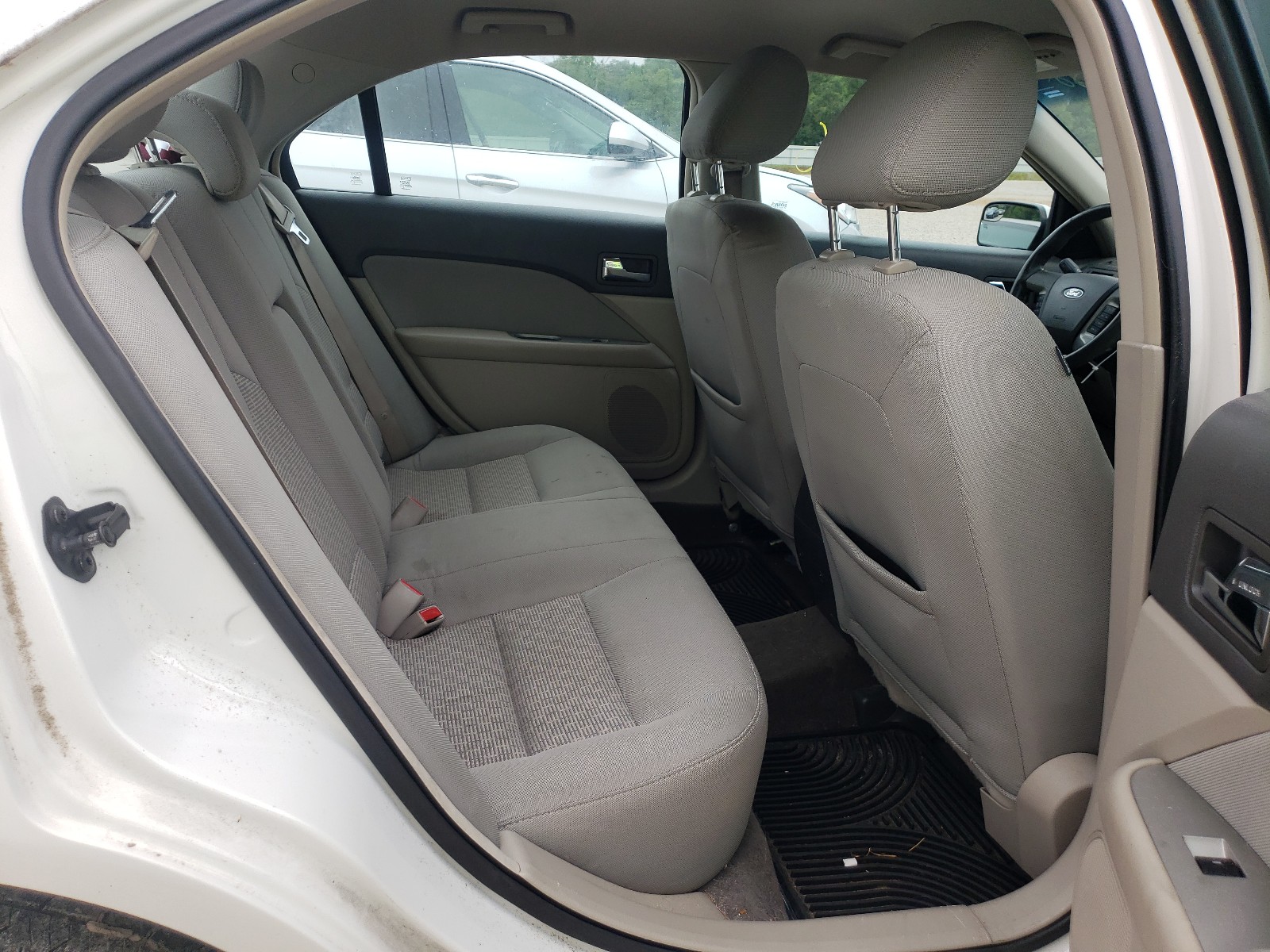 Photo 6 from auction – 2011 FORD FUSION SEL with VIN 3FAHP0JA5BR322762