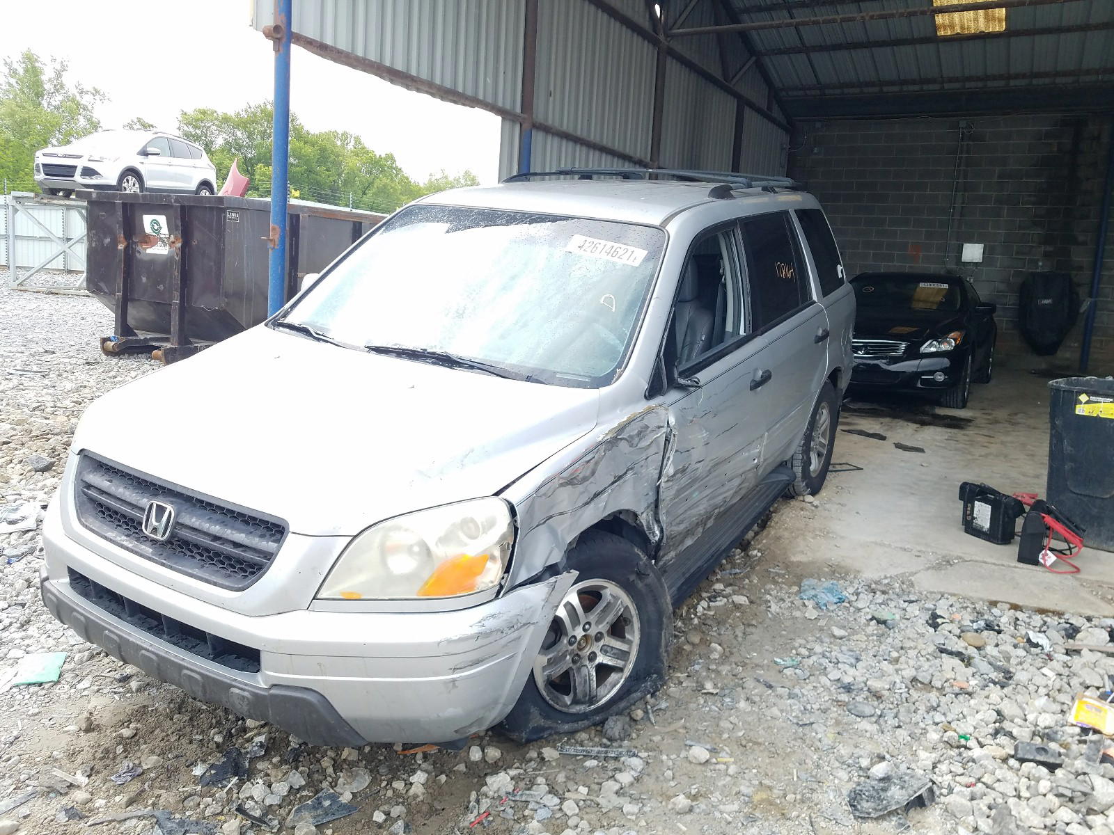 Photo 2 from auction – 2003 HONDA PILOT EXL with VIN 2HKYF18543H506087