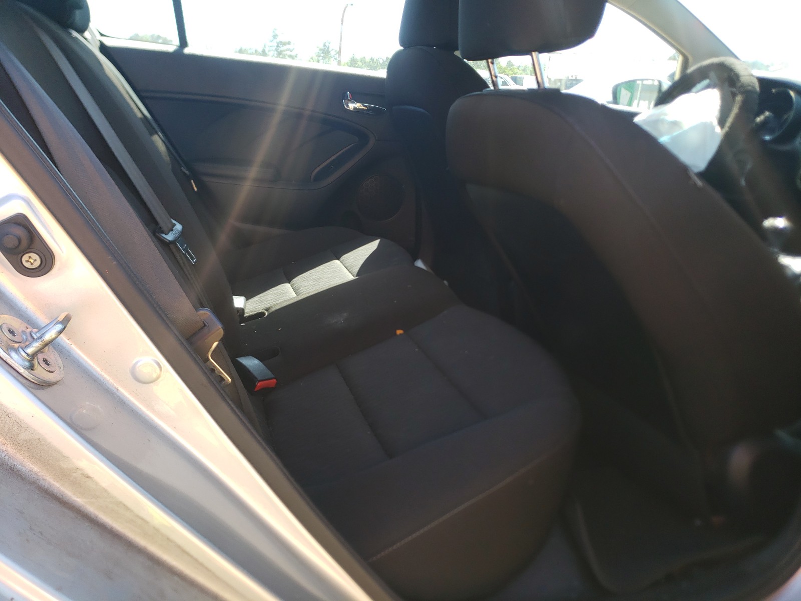 Photo 6 from auction – 2014 KIA FORTE LX with VIN 4T1B11HK4JU131987