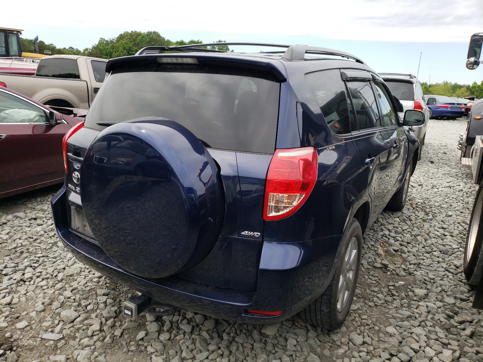 Photo 4 from auction – 2007 TOYOTA RAV4 LIMIT with VIN JTMBK31V776010305
