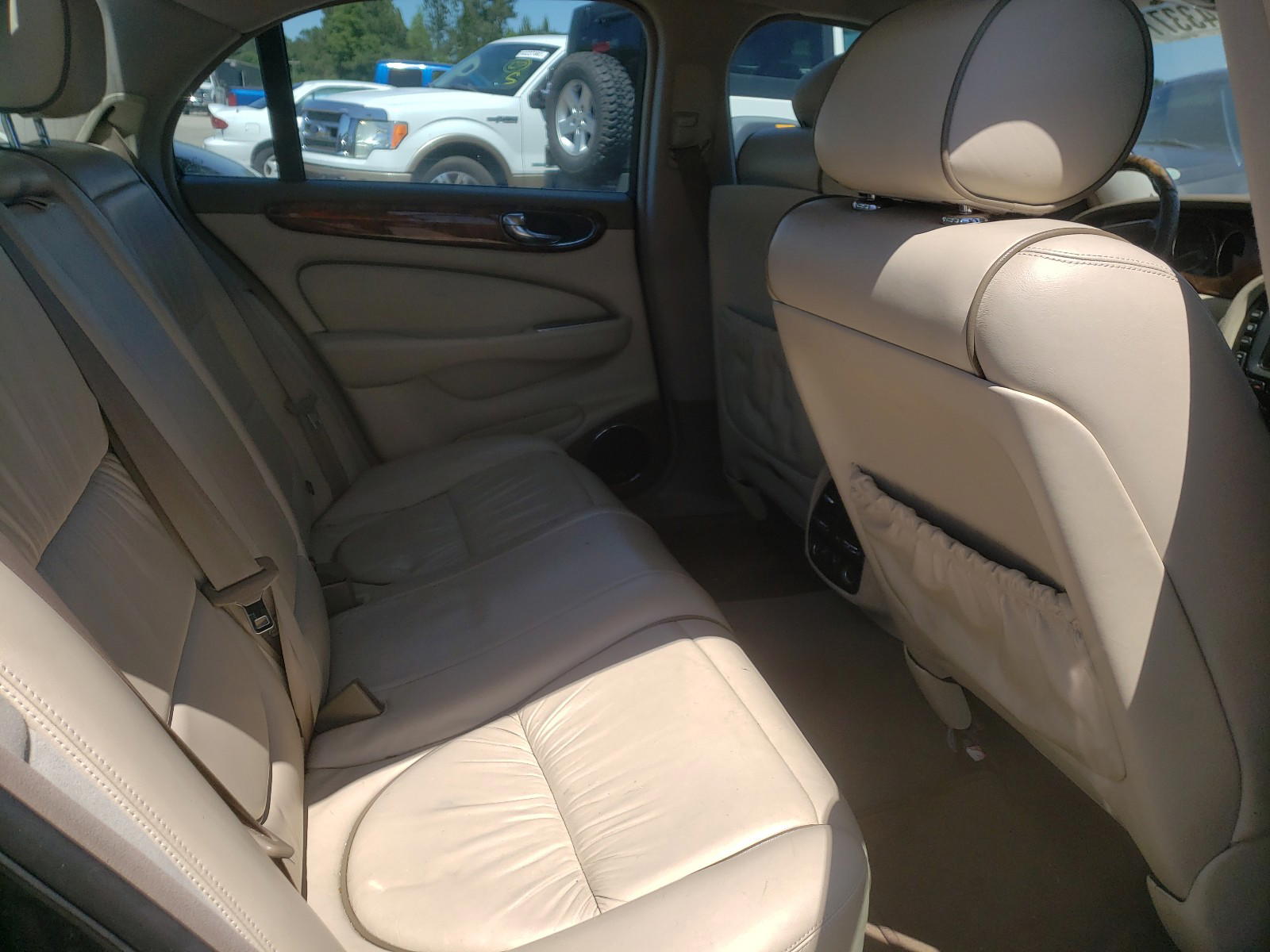 Photo 6 from auction – 2004 JAGUAR VANDENPLAS with VIN SAJEA74C84SG10629