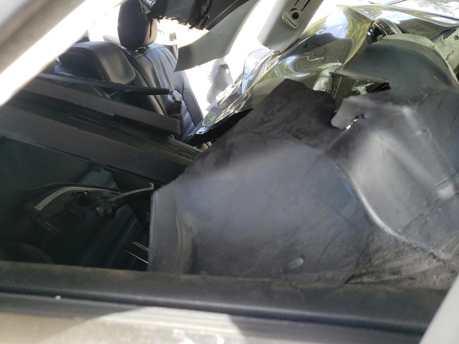 Photo 6 from auction – 2015 FORD EDGE SEL with VIN 2FMPK4J87FBB67673