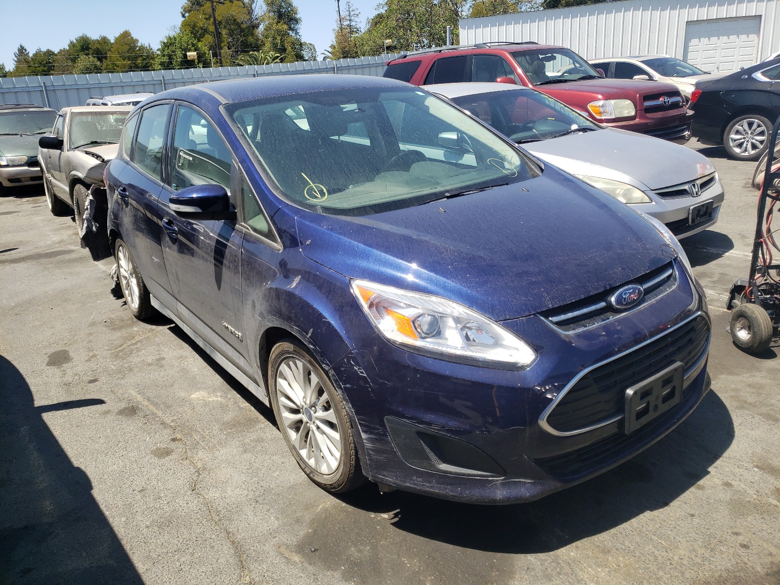 Photo 1 from auction – 2017 FORD C-MAX SE with VIN 1FADP5AU9HL119130