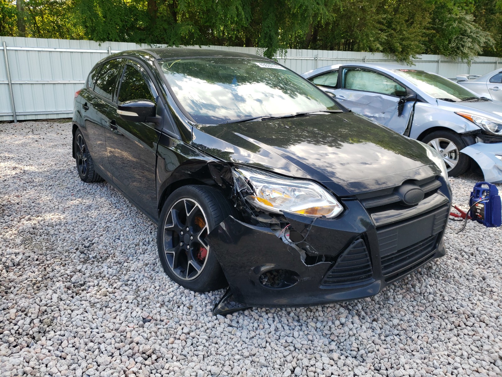 FORD FOCUS SE 2013 z numerem VIN 1FADP3K25DL130945 - Zdjęcie z aukcji