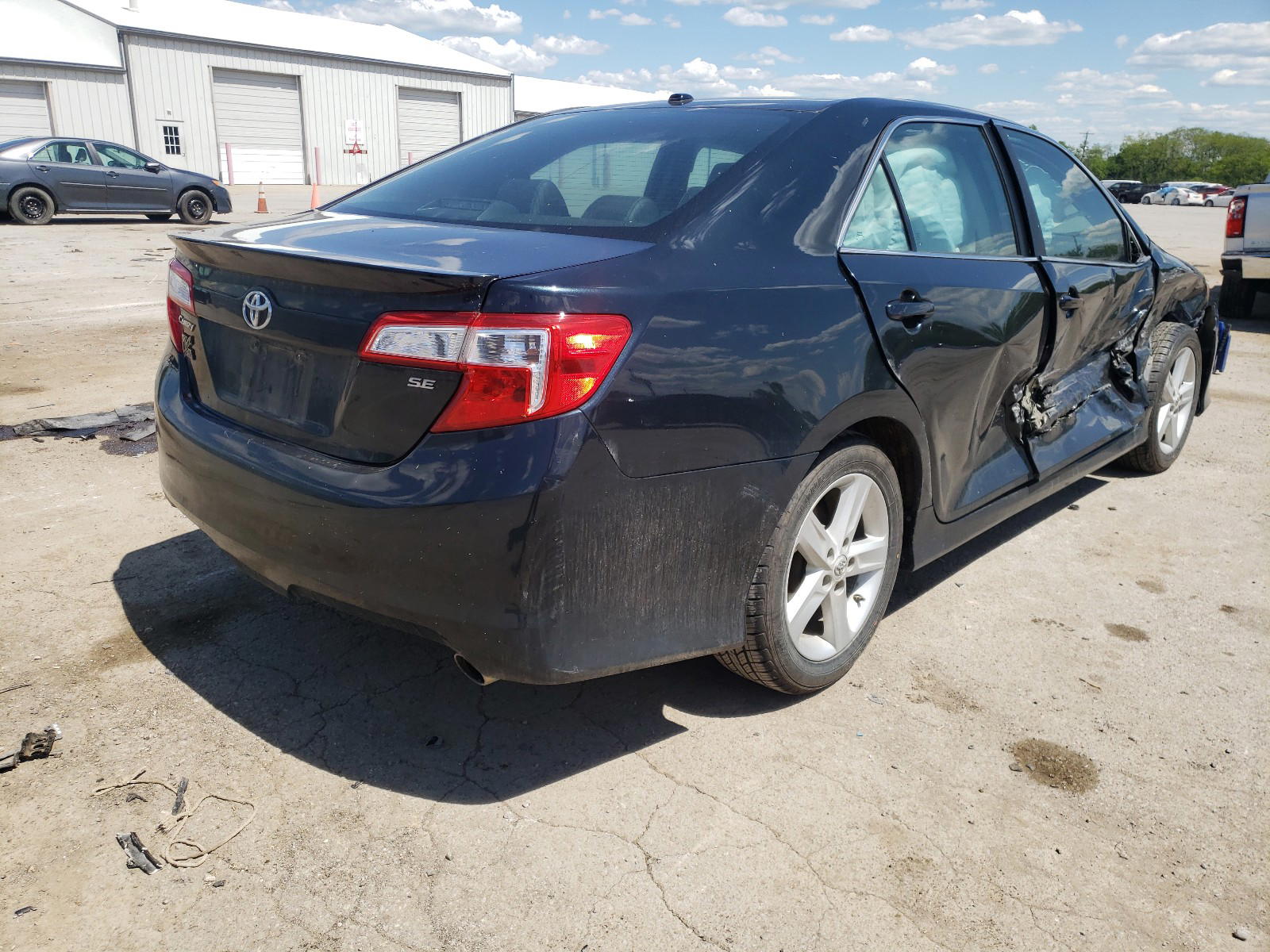 Photo 4 from auction – 2012 TOYOTA CAMRY BASE with VIN 4T1BF1FKXCU526196