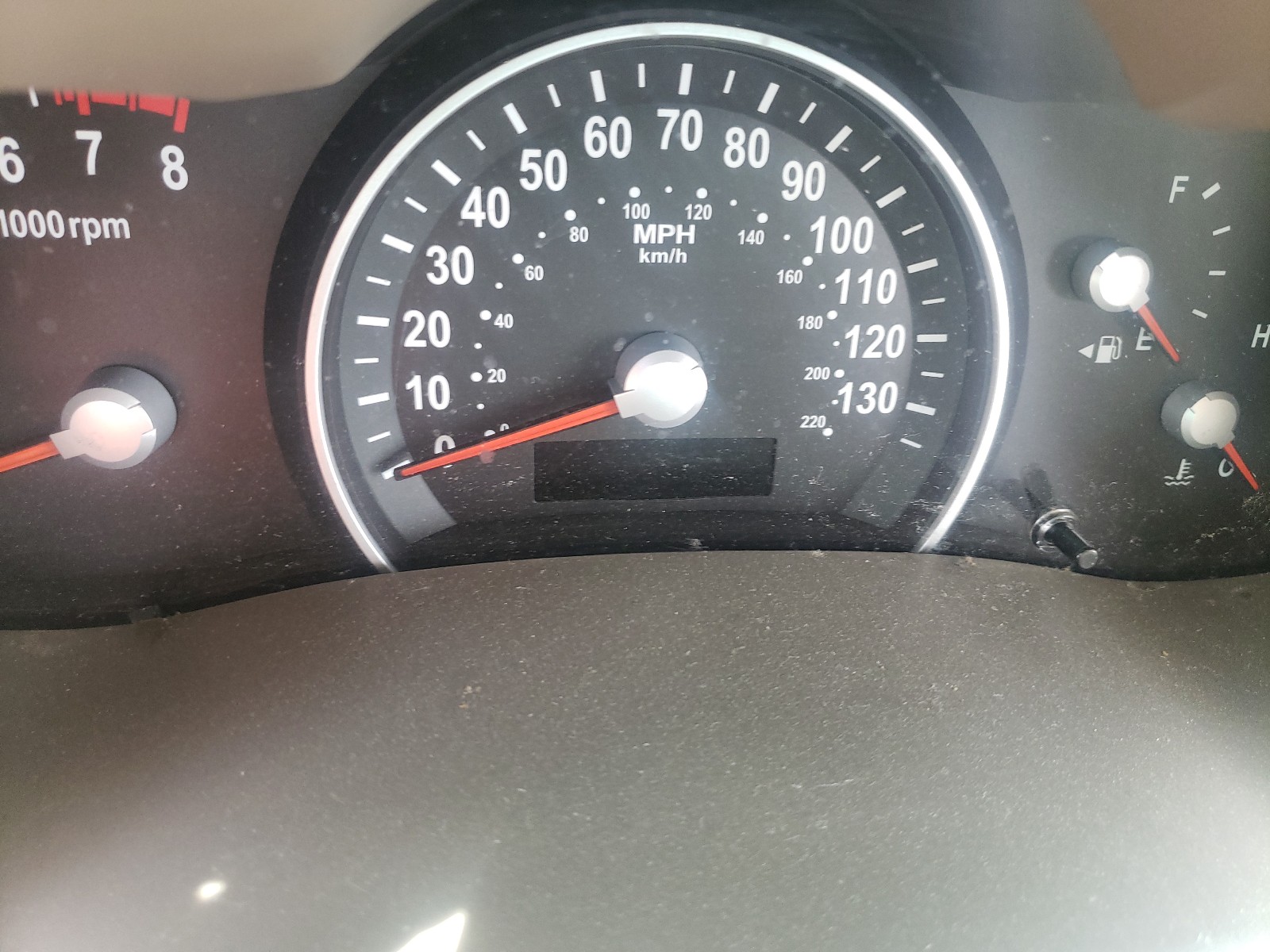 Photo 8 from auction – 2014 KIA SEDONA with VIN KNDMH4C79E6554992