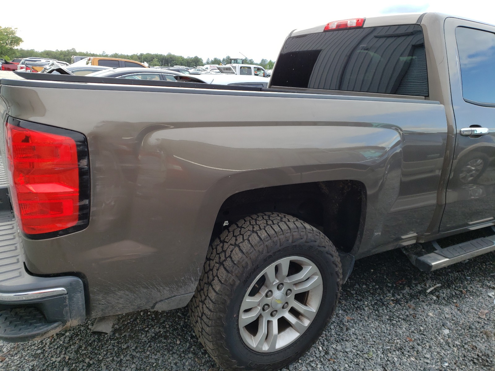 Photo 10 from auction – 2014 CHEVROLET SILVERADO with VIN 1GCRCREH2EZ212631