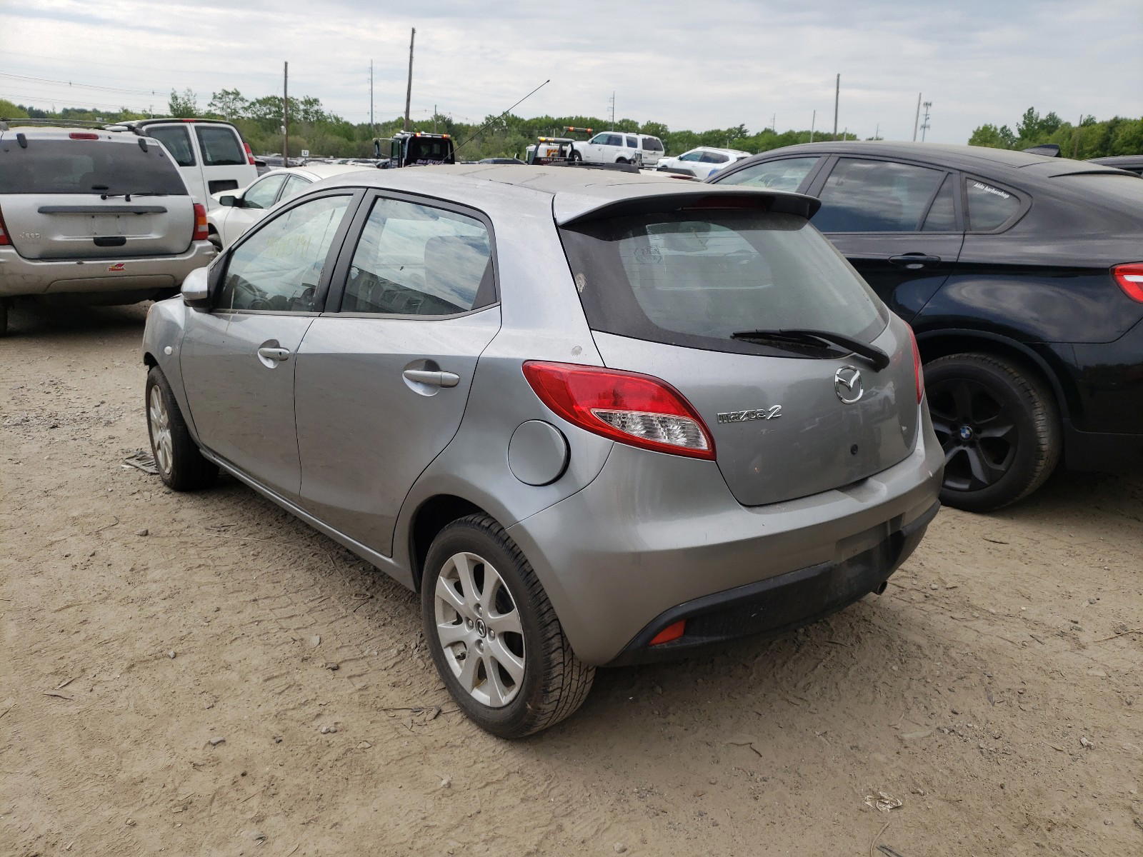 Photo 3 from auction – 2013 MAZDA MAZDA2 with VIN JM1DE1LZXD0163053
