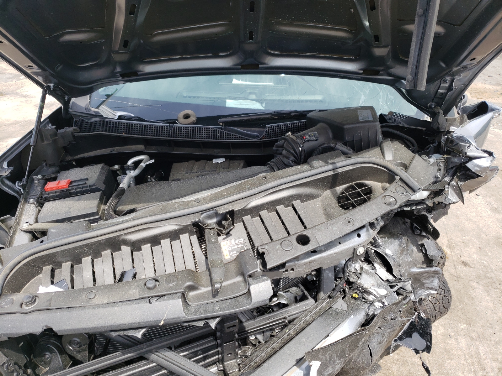 Photo 7 from auction – 2020 CHEVROLET SILVERADO with VIN 1GCRYBEK4LZ200904