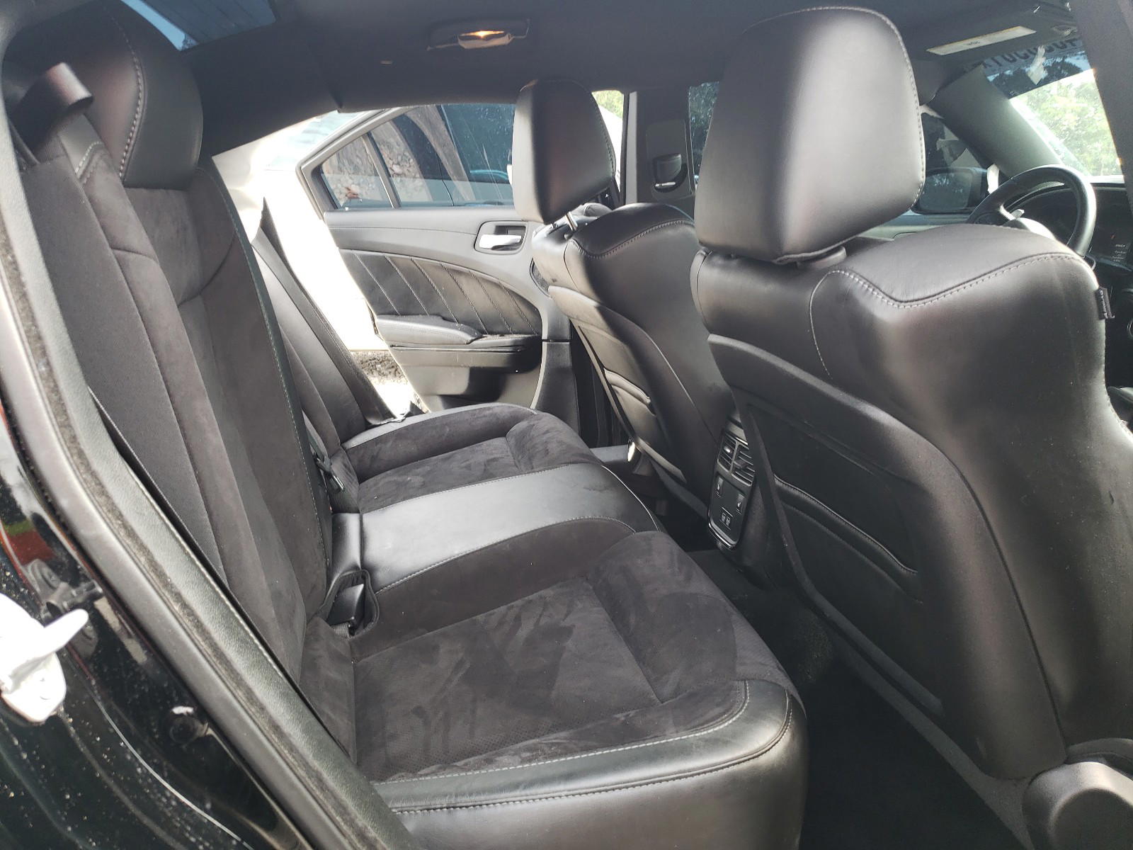 Photo 6 from auction – 2019 DODGE CHARGER R/ with VIN 2C3CDXCT8KH572436