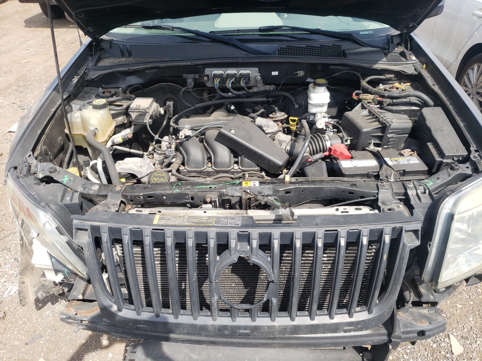 Photo 7 from auction – 2008 MERCURY MARINER with VIN 4M2CU87108KJ27730