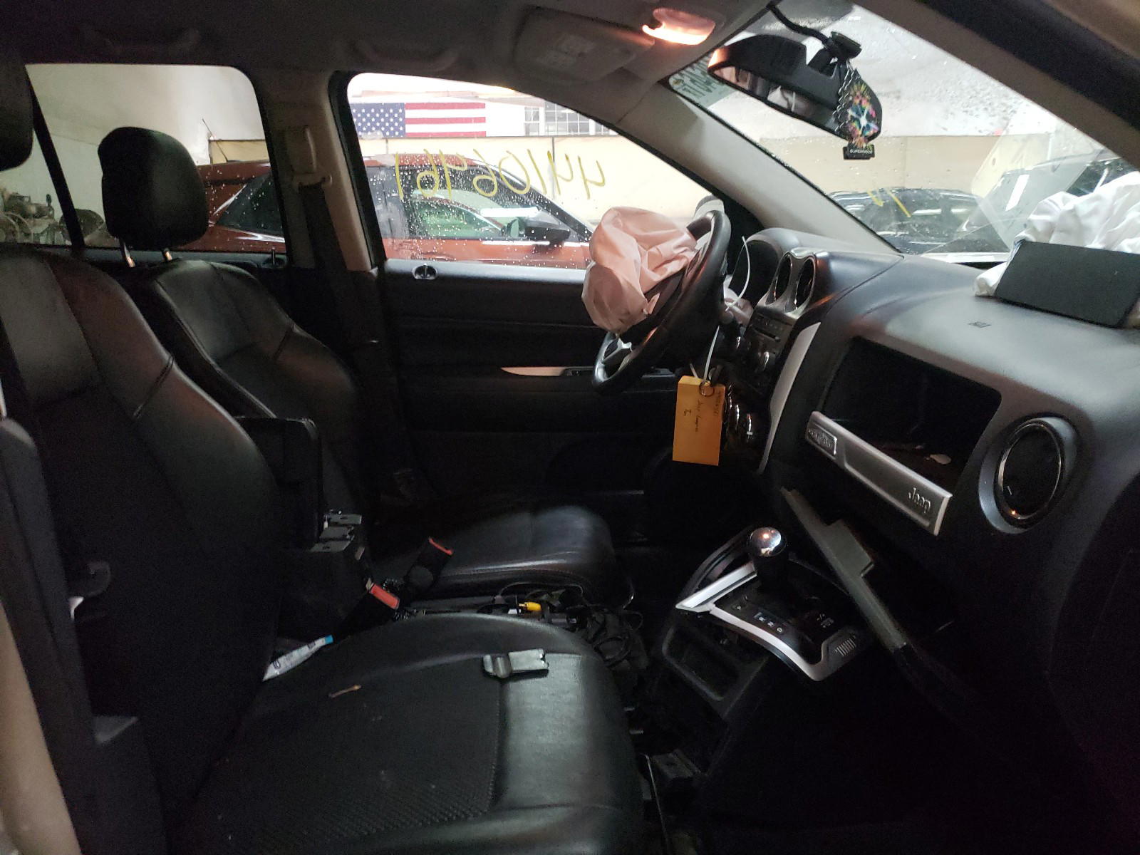 Photo 5 from auction – 2017 JEEP COMPASS LA with VIN 1C4NJDEB4HD104662
