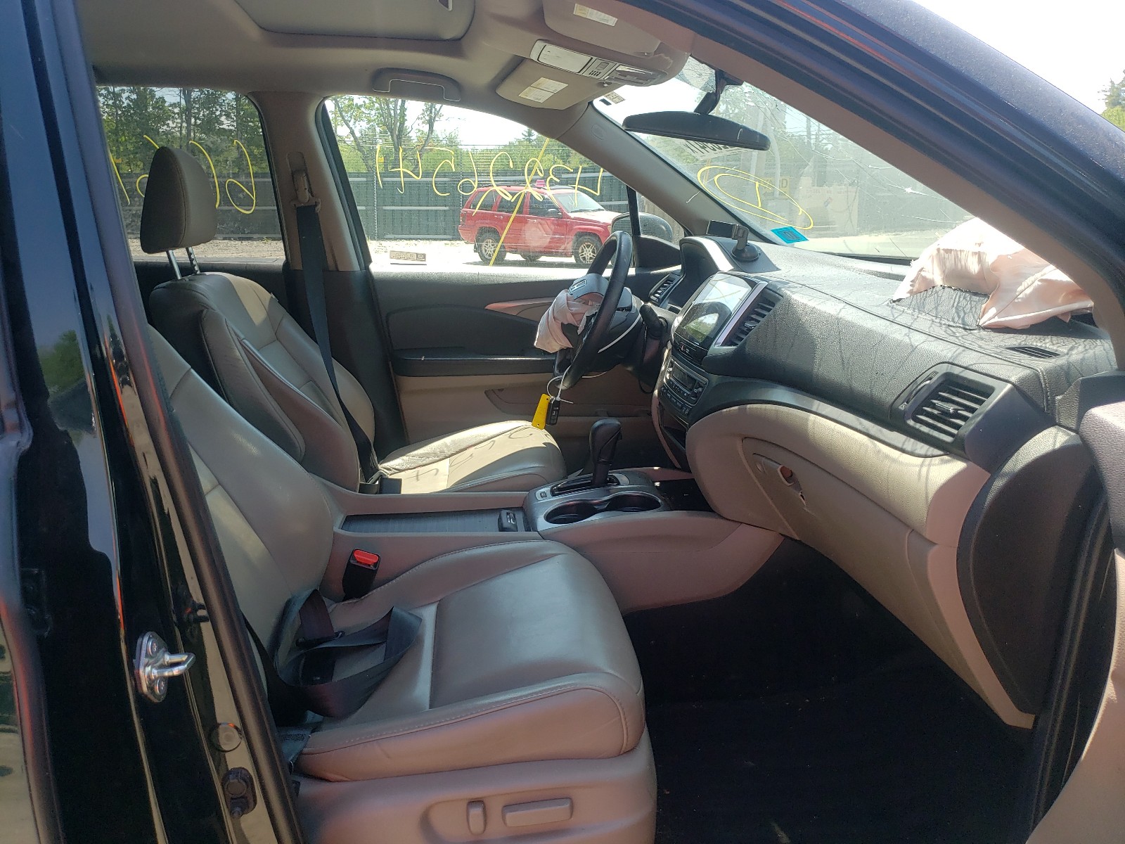 Photo 5 from auction – 2018 HONDA PILOT EXL with VIN 5FNYF6H50JB012561