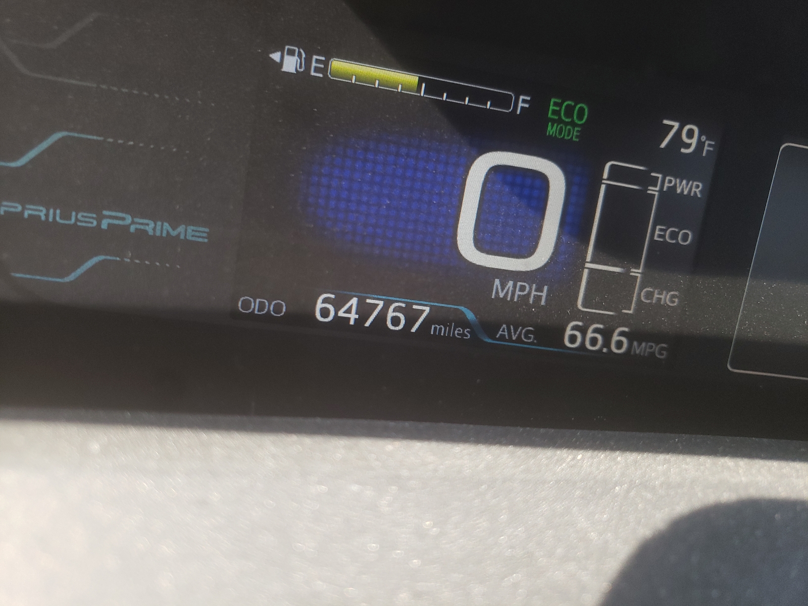 صورة رقم 8 من المزاد - 2017 TOYOTA PRIUS PRIM مع VIN JTDKARFP1H3000355