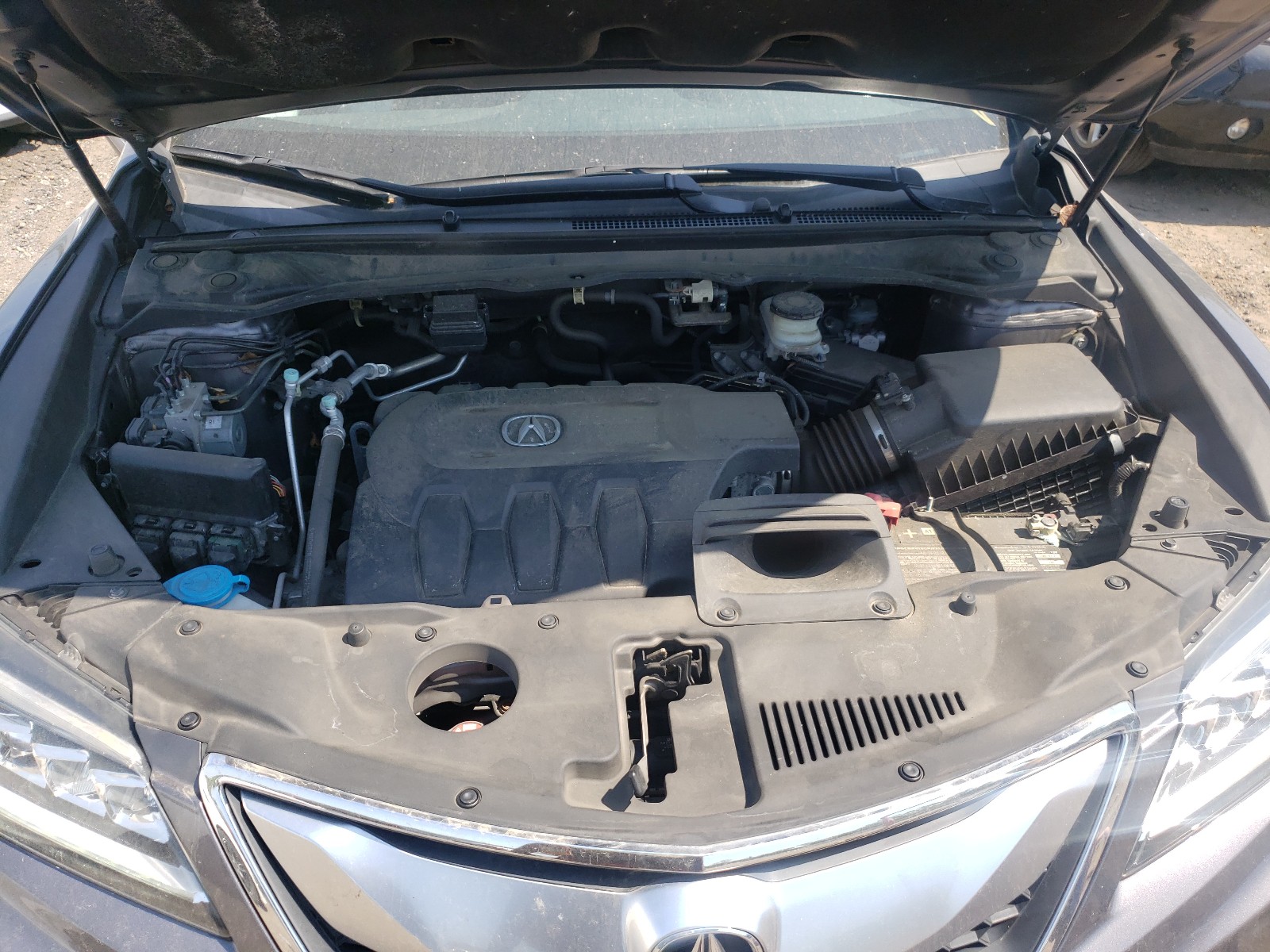 Photo 7 from auction – 2017 ACURA RDX with VIN 5J8TB4H3XHL005490
