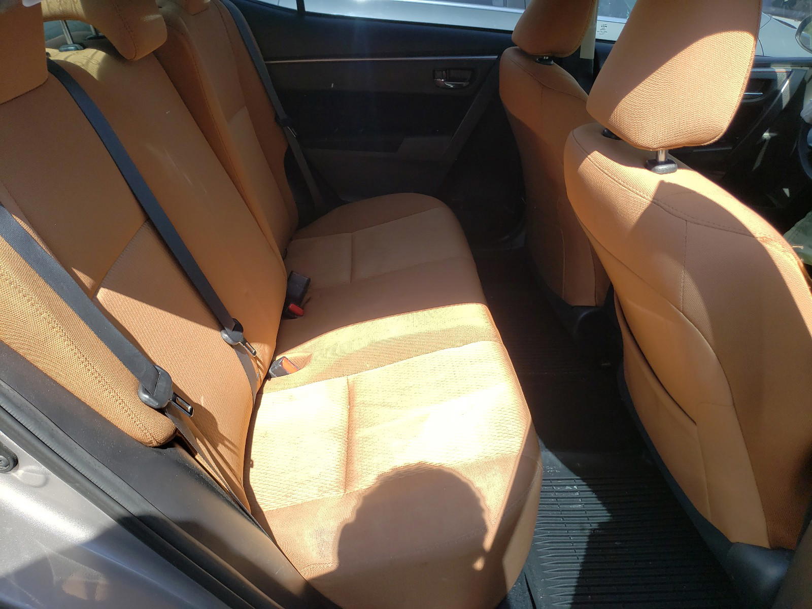 Photo 6 from auction – 2014 TOYOTA COROLLA L with VIN 2T1BURHEXEC091244
