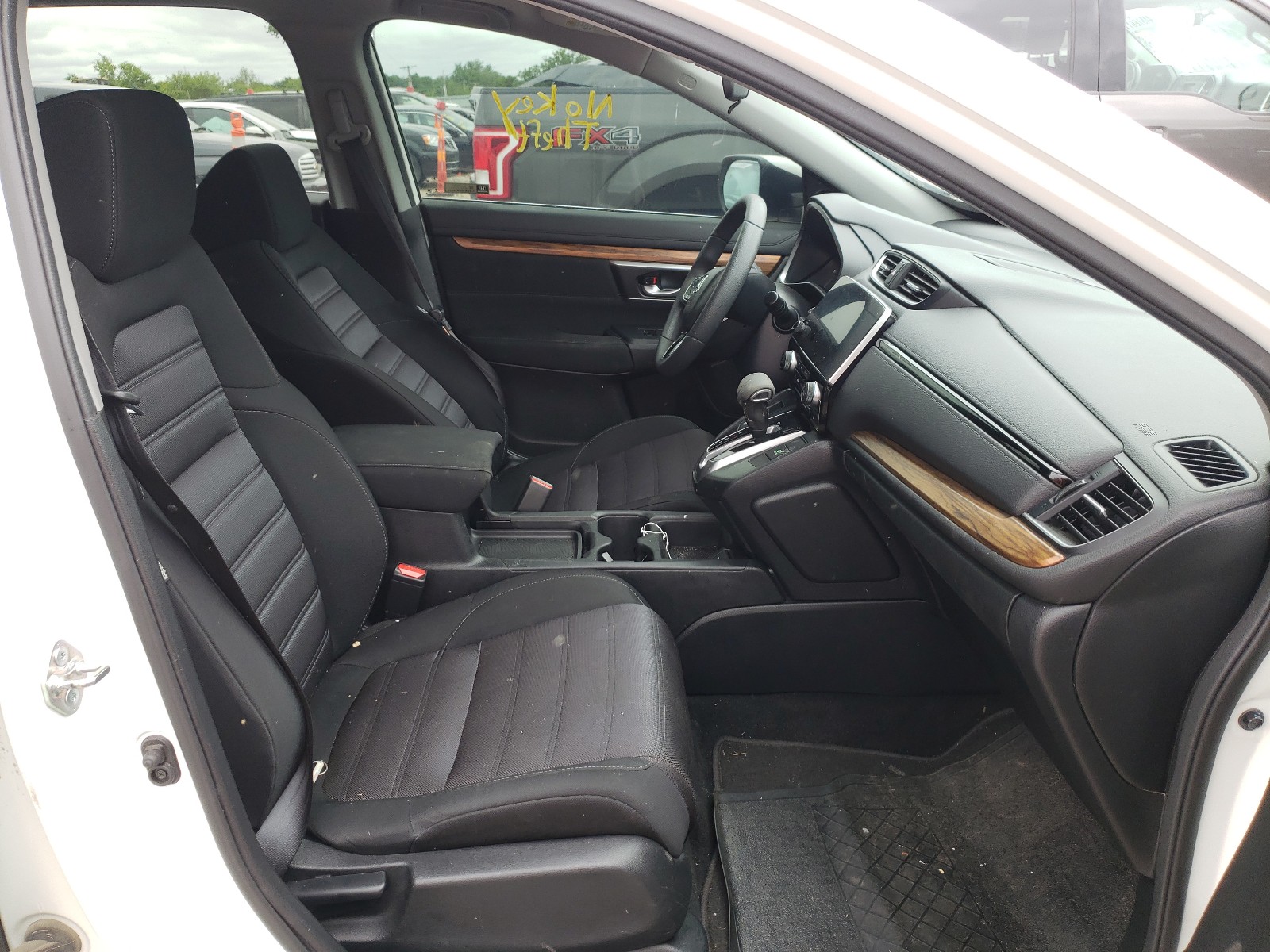 Photo 5 from auction – 2018 HONDA CR-V EX with VIN 2HKRW2H50JH652297