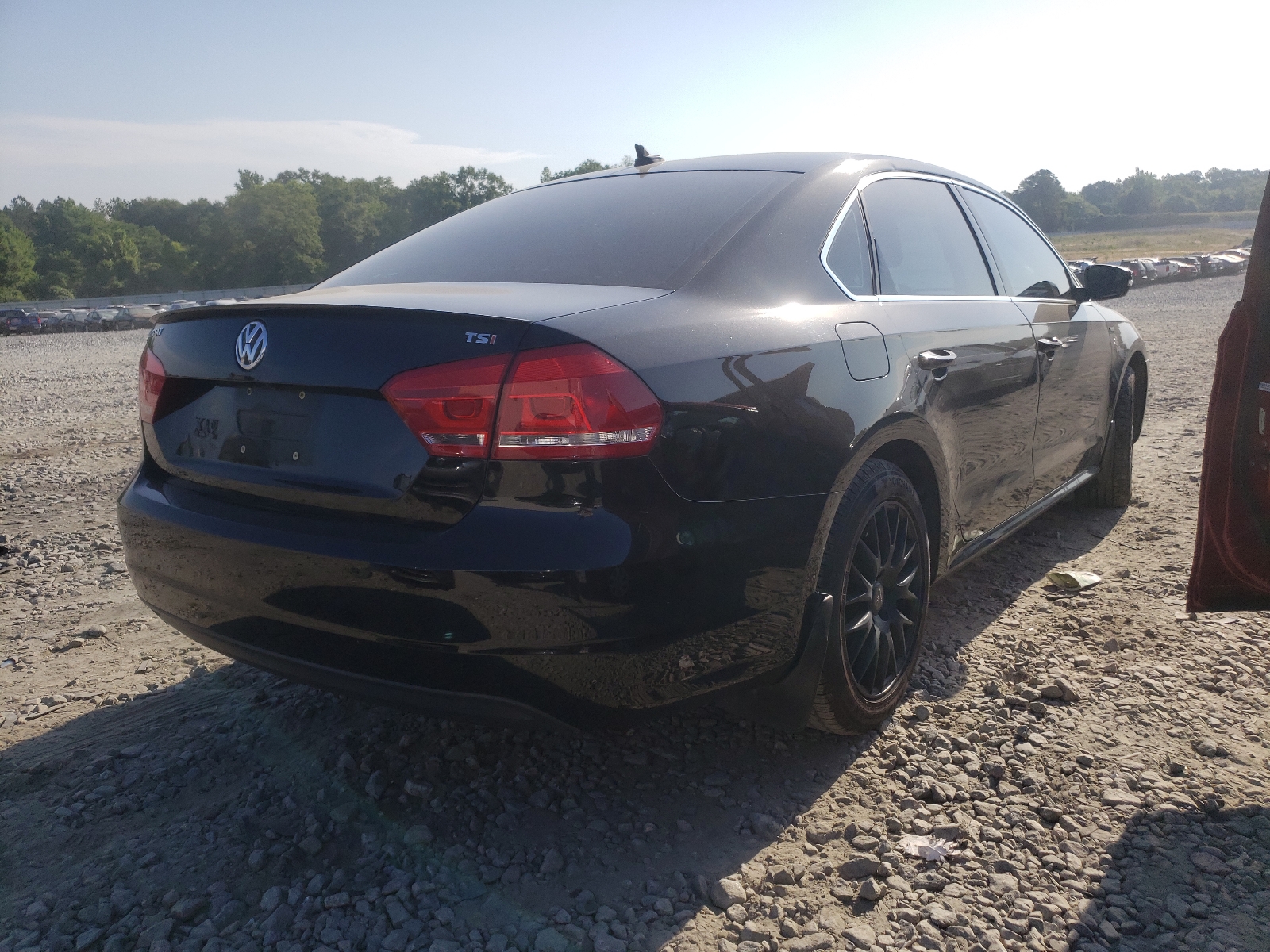Photo 4 from auction – 2015 VOLKSWAGEN PASSAT S with VIN 1VWAS7A33FC117866