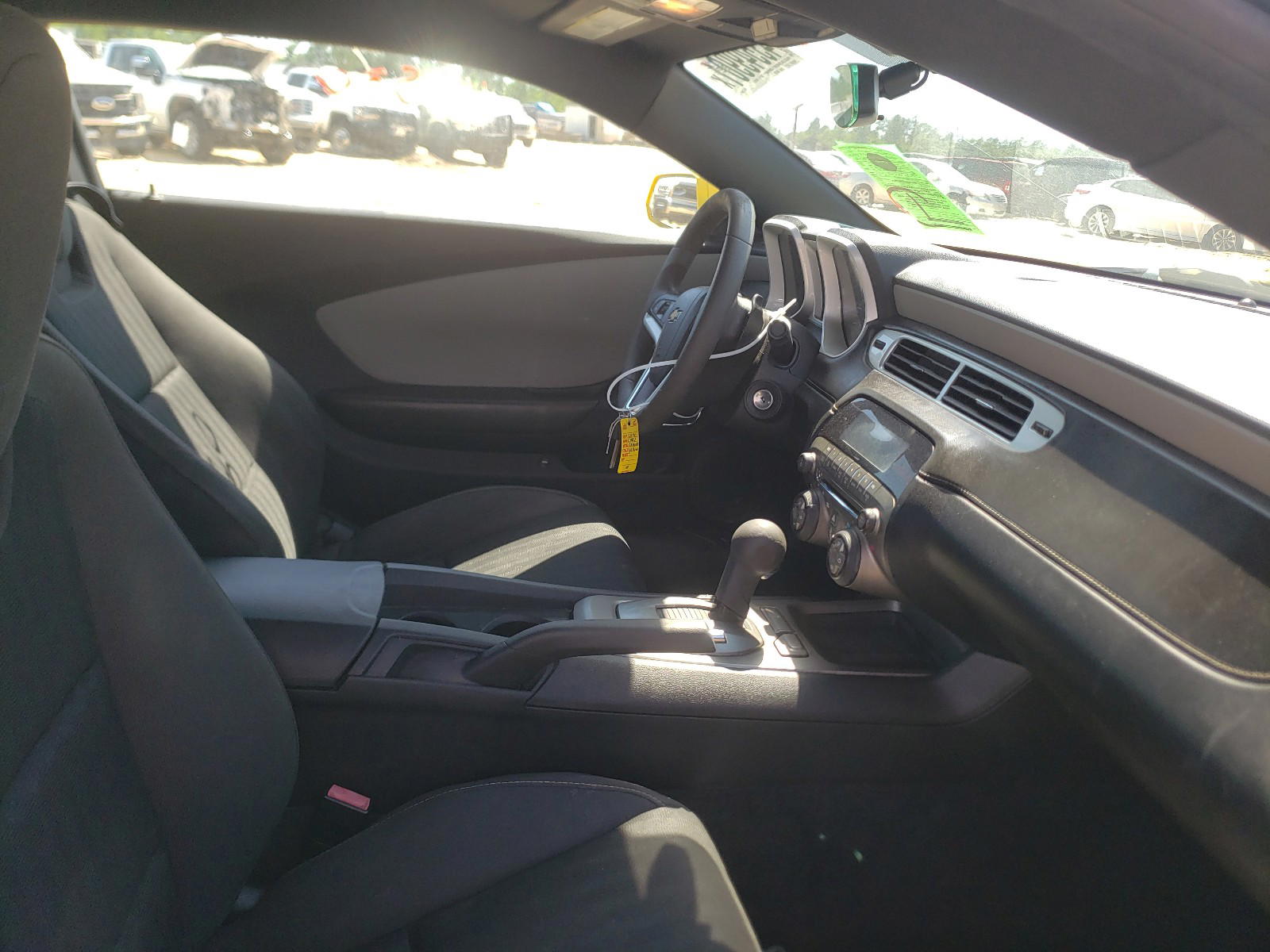 Photo 5 from auction – 2014 CHEVROLET CAMARO LS with VIN 2G1FA1E31E9216770