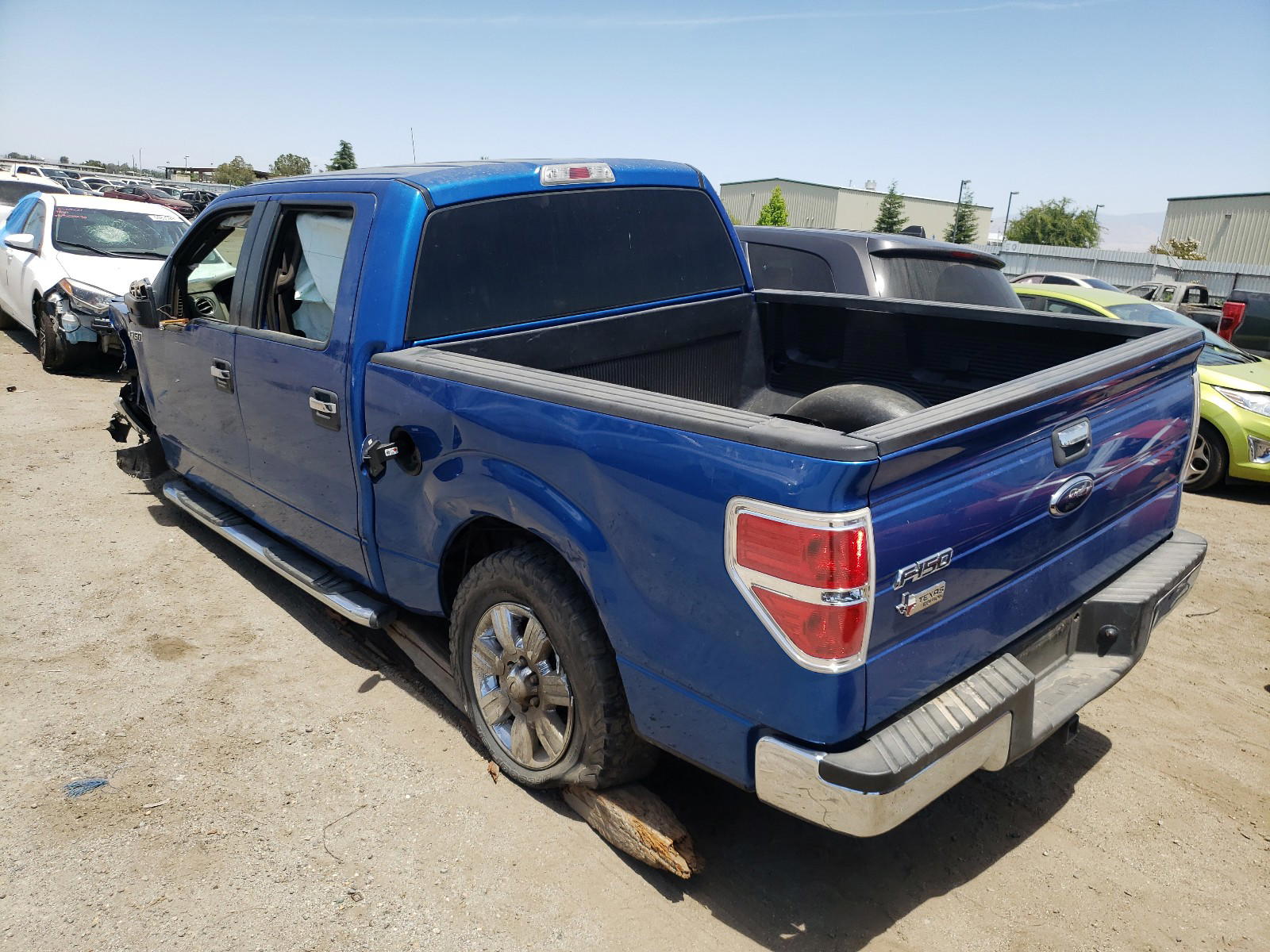 Photo 3 from auction – 2010 FORD F150 SUPER with VIN 1FTEW1C83AFA77939