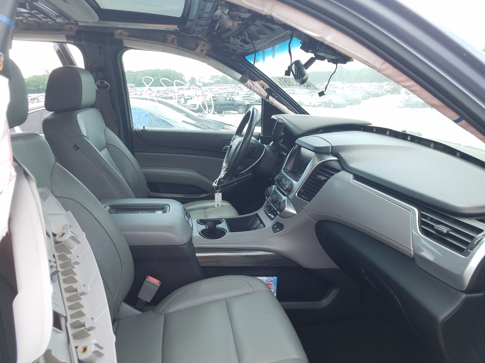Photo 5 from auction – 2016 CHEVROLET TAHOE C150 with VIN 1GNSCBKC0GR112376