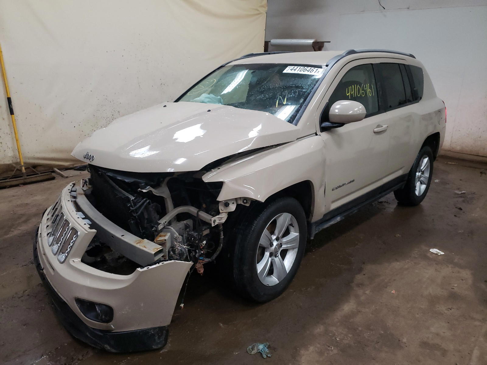 Photo 2 from auction – 2017 JEEP COMPASS LA with VIN 1C4NJDEB4HD104662