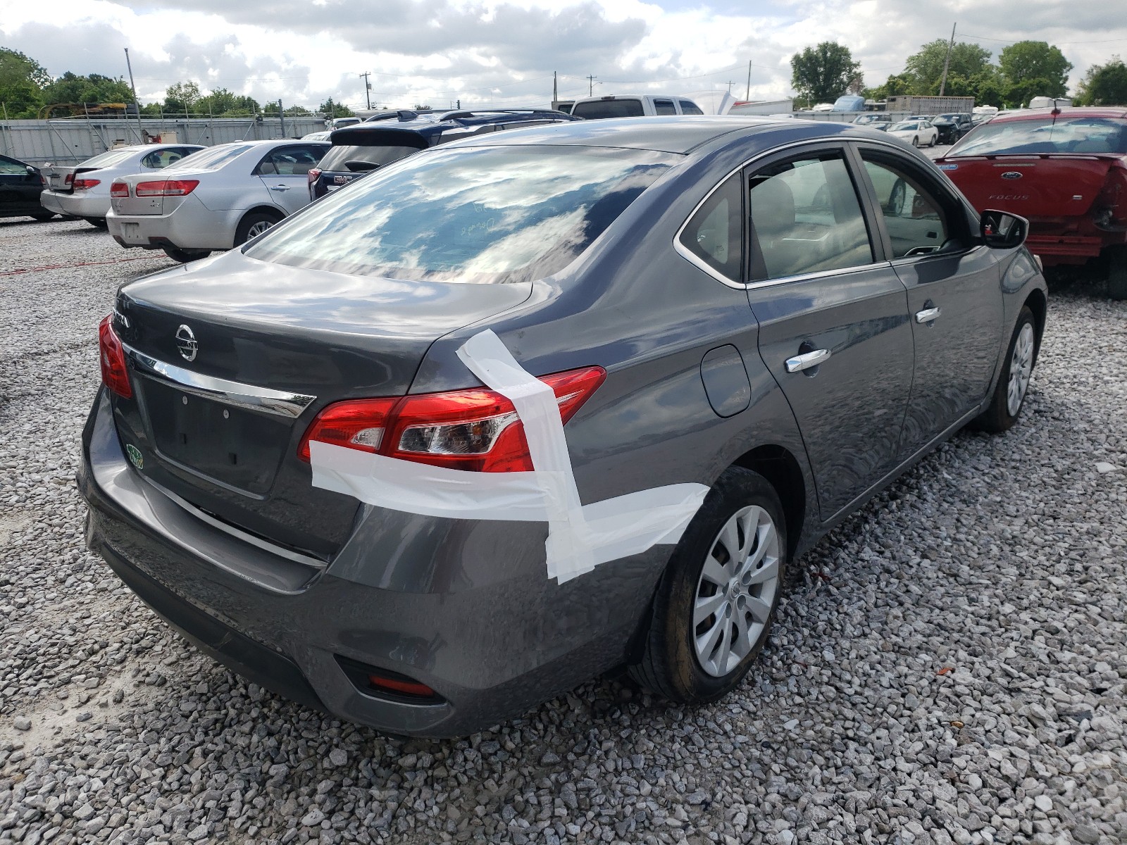 Photo 4 from auction – 2017 NISSAN SENTRA S with VIN 3N1AB7AP7HY252822