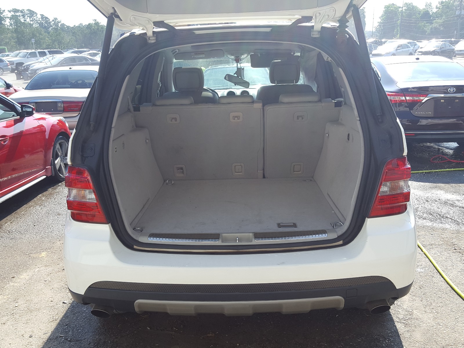 Photo 9 from auction – 2006 MERCEDES-BENZ ML 350 with VIN 4JGBB86E76A026047