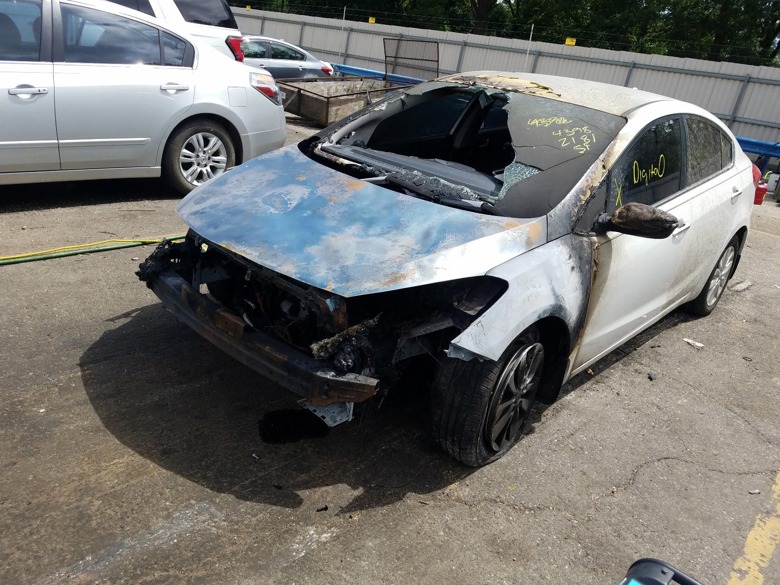 Photo 2 from auction – 2015 KIA FORTE EX with VIN KNAFX4A85F5266365