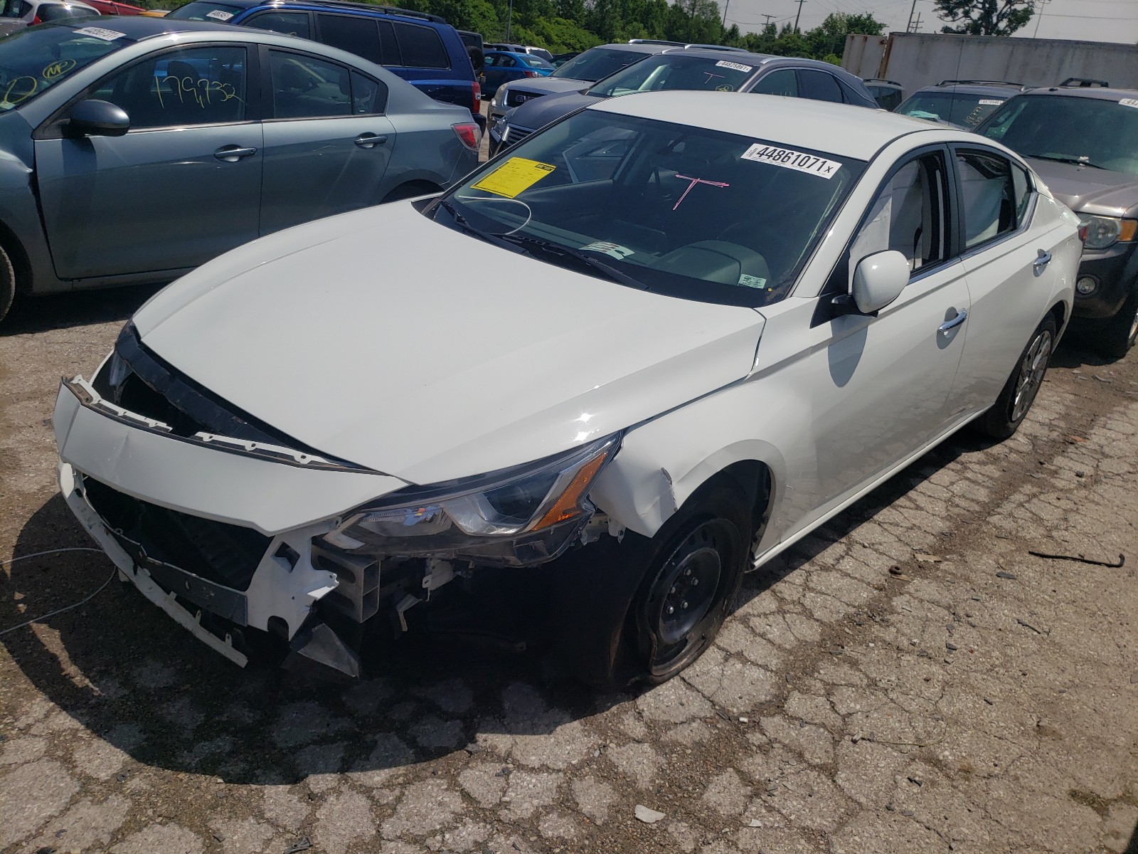 Photo 2 from auction – 2019 NISSAN ALTIMA S with VIN 1N4BL4BV8KC129627