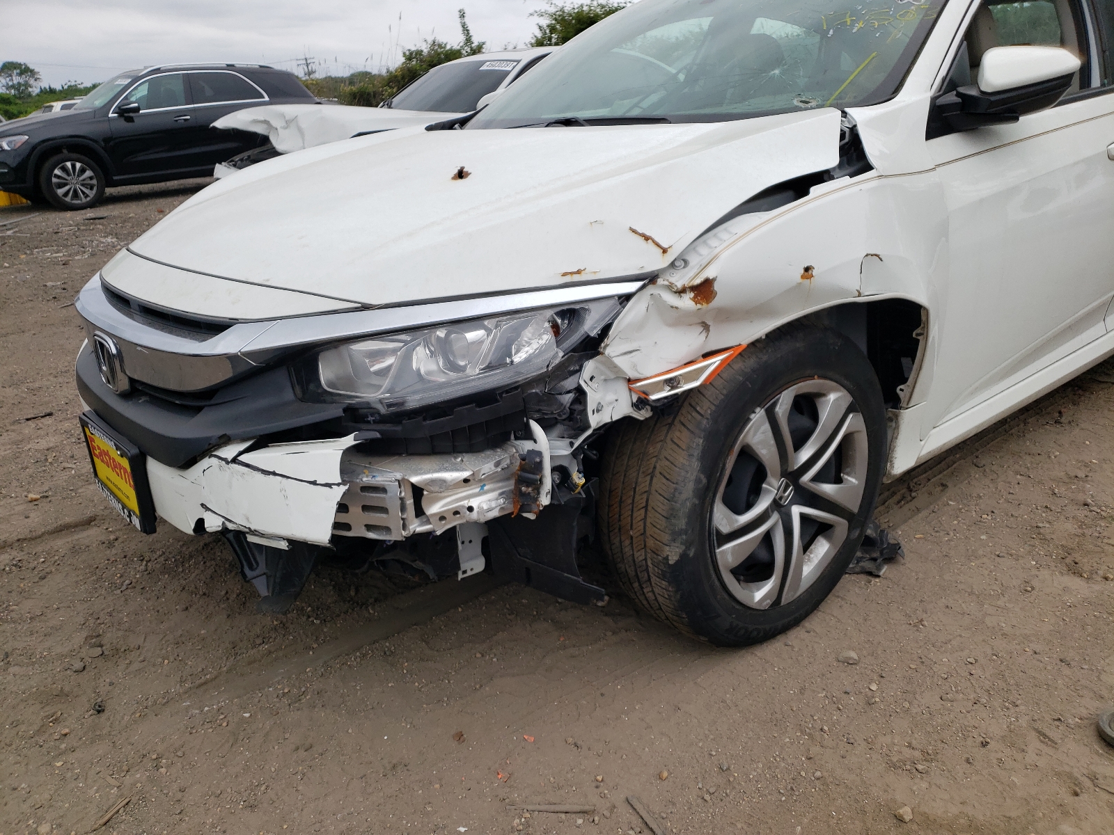 Photo 9 from auction – 2017 HONDA CIVIC LX with VIN 19XFC2F51HE205863