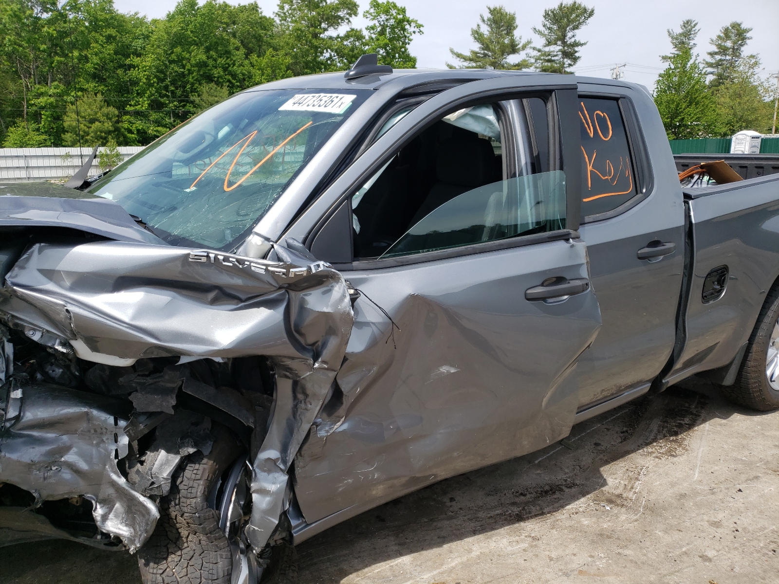 Photo 9 from auction – 2020 CHEVROLET SILVERADO with VIN 1GCRYBEK4LZ200904