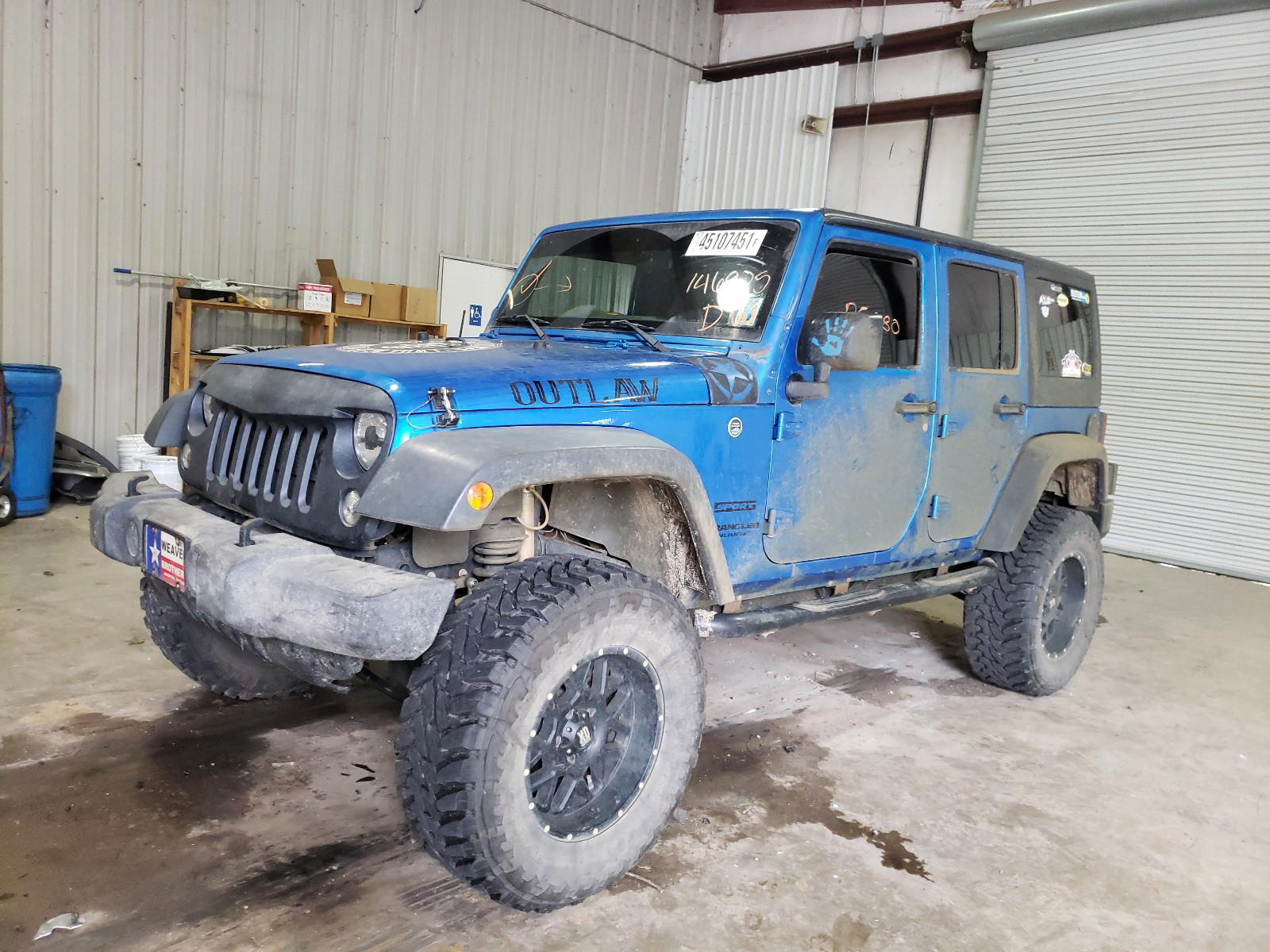 Photo 2 from auction – 2016 JEEP WRANGLER U with VIN 1C4BJWDG4GL146975