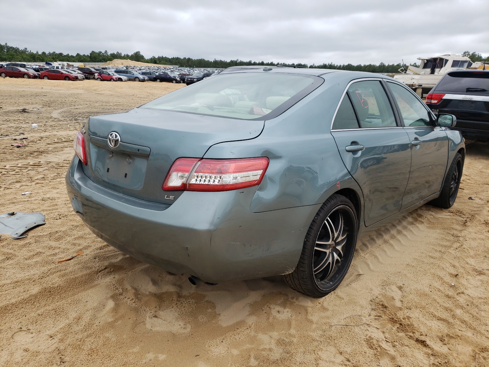 Photo 4 from auction – 2010 TOYOTA CAMRY BASE with VIN 4T1BF3EK6AU528098