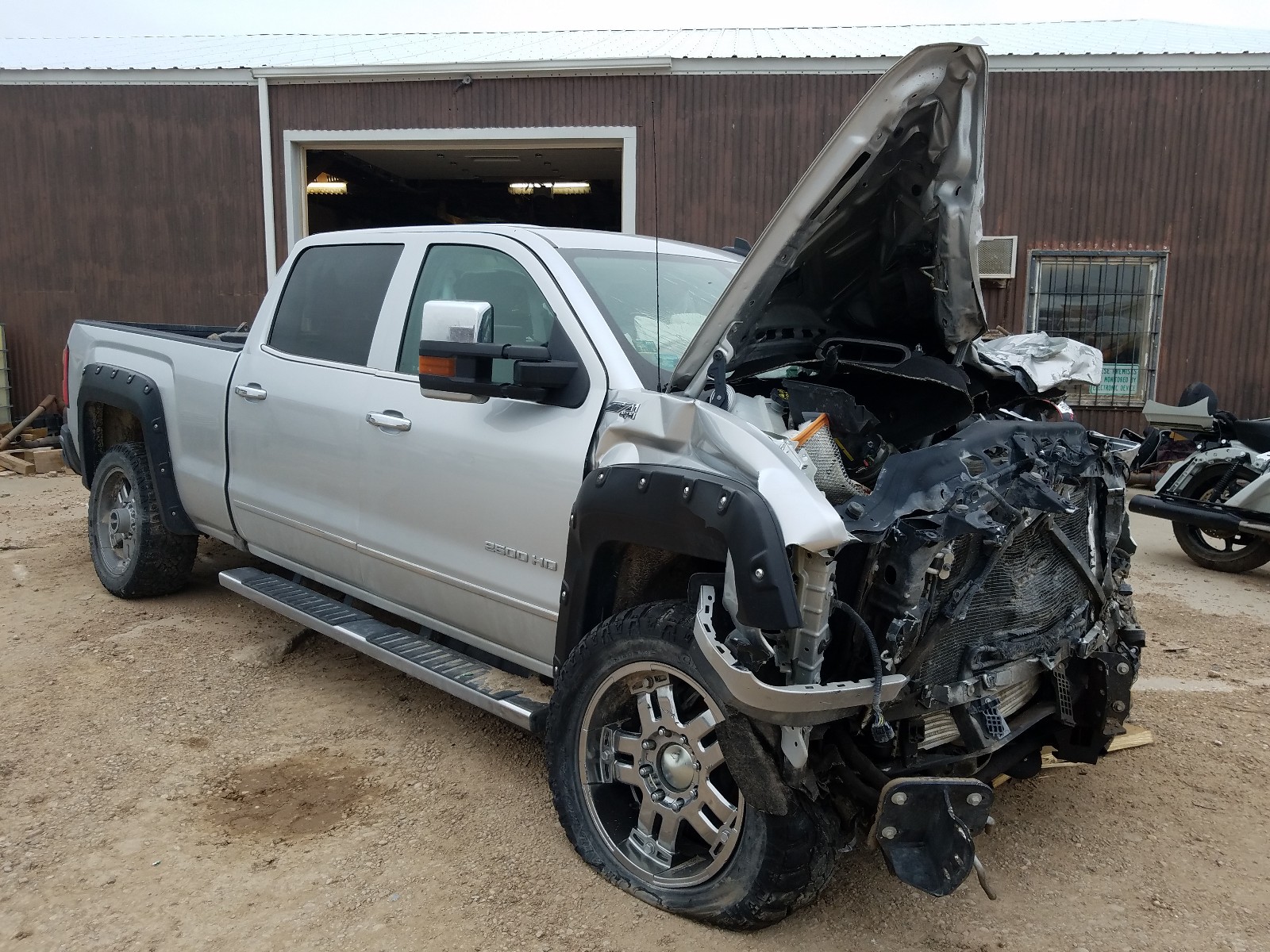 GMC SIERRA K25 2017 with VIN 1GT12TEY8HF248360 - Photo from auction