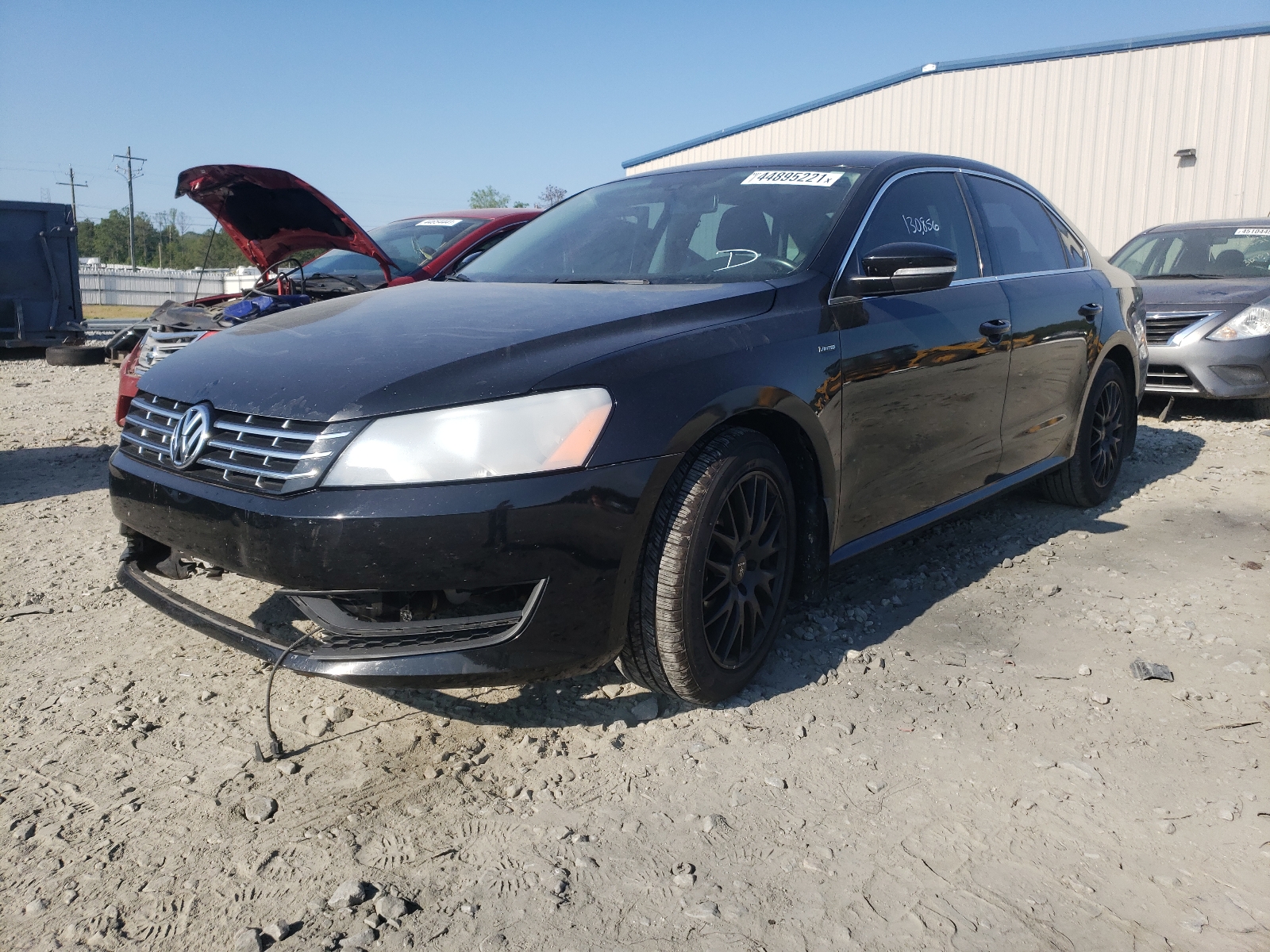 Photo 2 from auction – 2015 VOLKSWAGEN PASSAT S with VIN 1VWAS7A33FC117866
