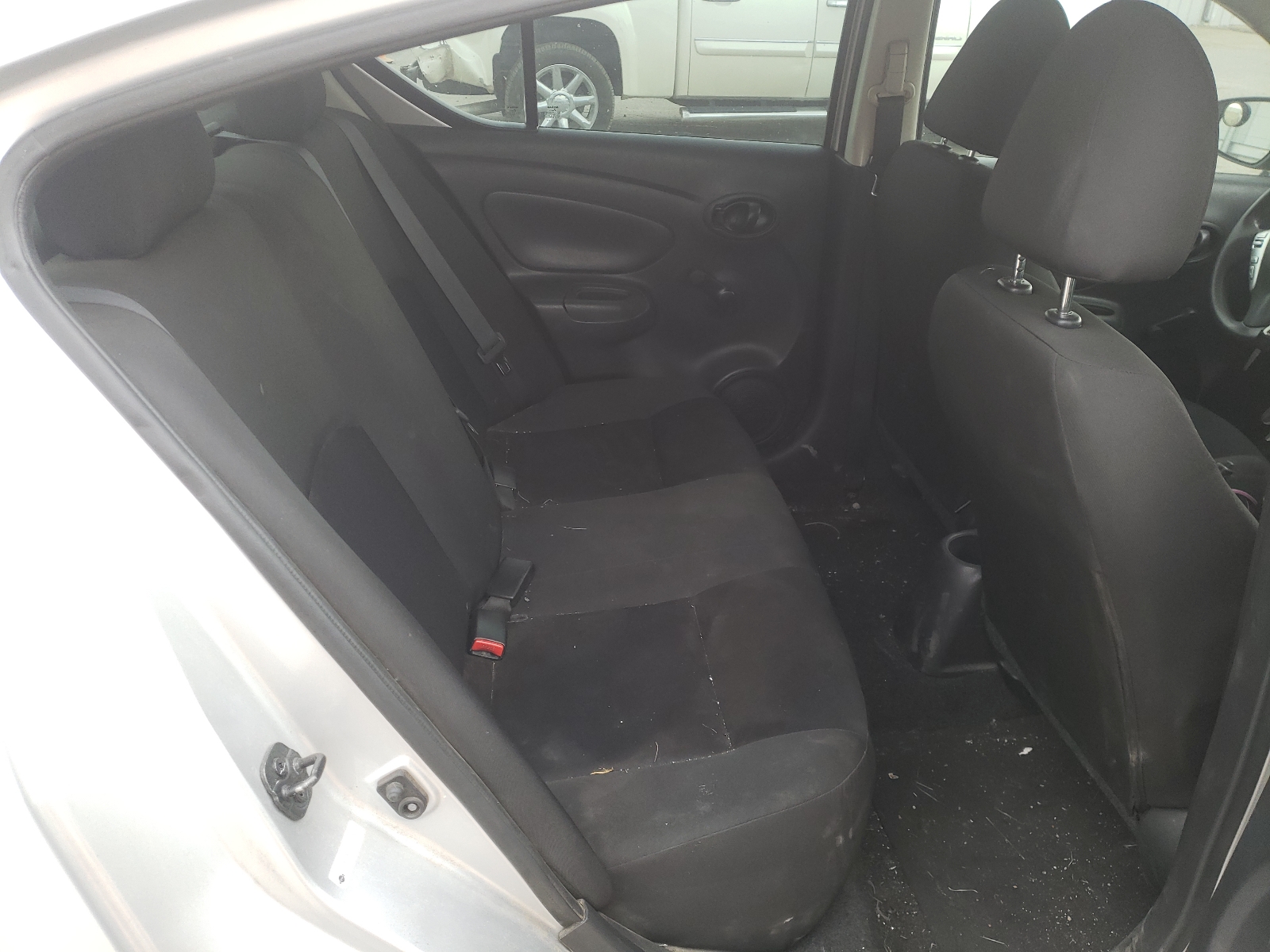 Photo 6 from auction – 2018 NISSAN VERSA S with VIN 3N1CN7AP0JL822114