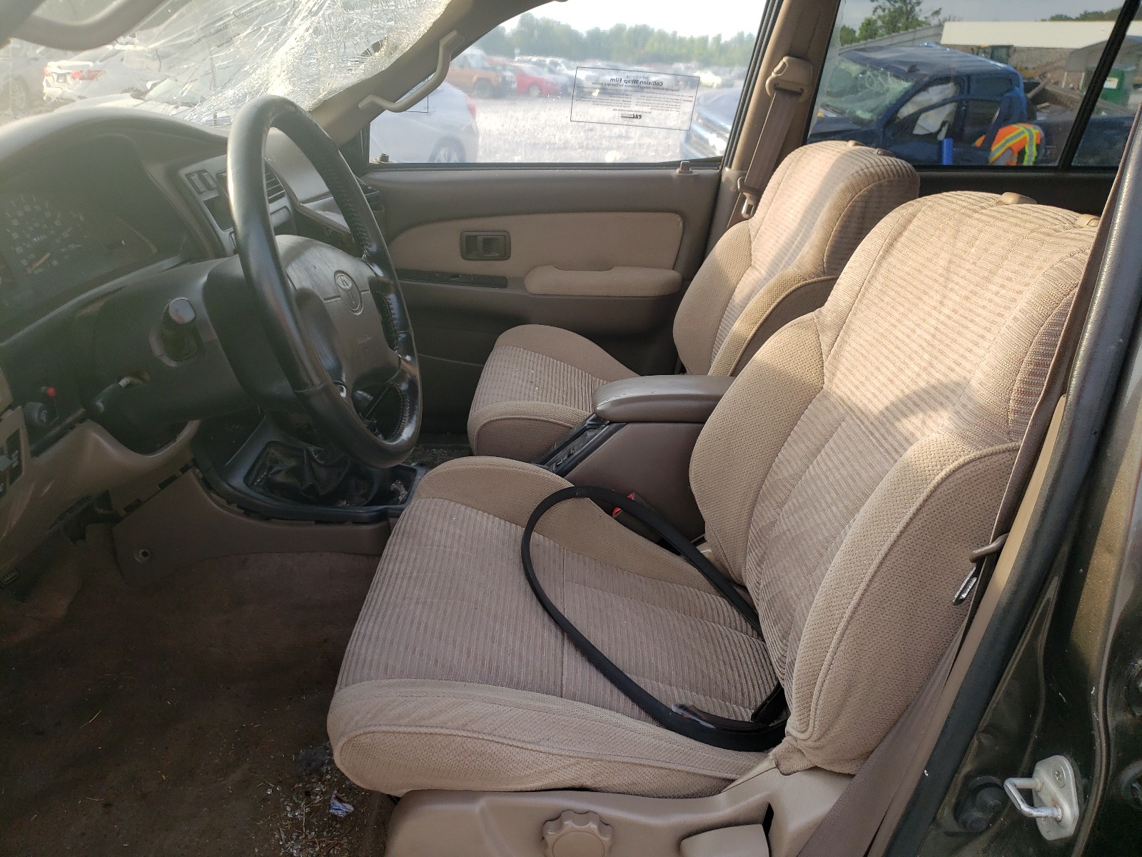 Photo 5 from auction – 1998 TOYOTA 4RUNNER SR with VIN JT3HN86RXW0190220