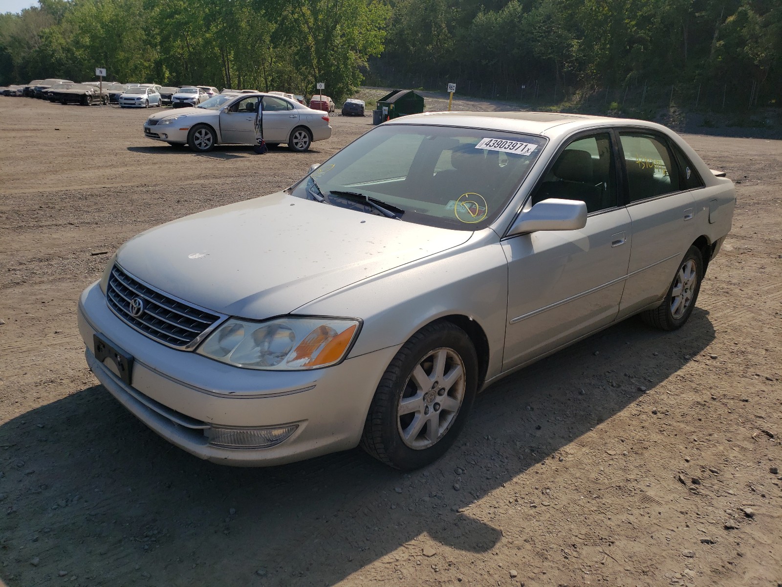 Photo 2 from auction – 2003 TOYOTA AVALON XL with VIN 4T1BF28B63U303690