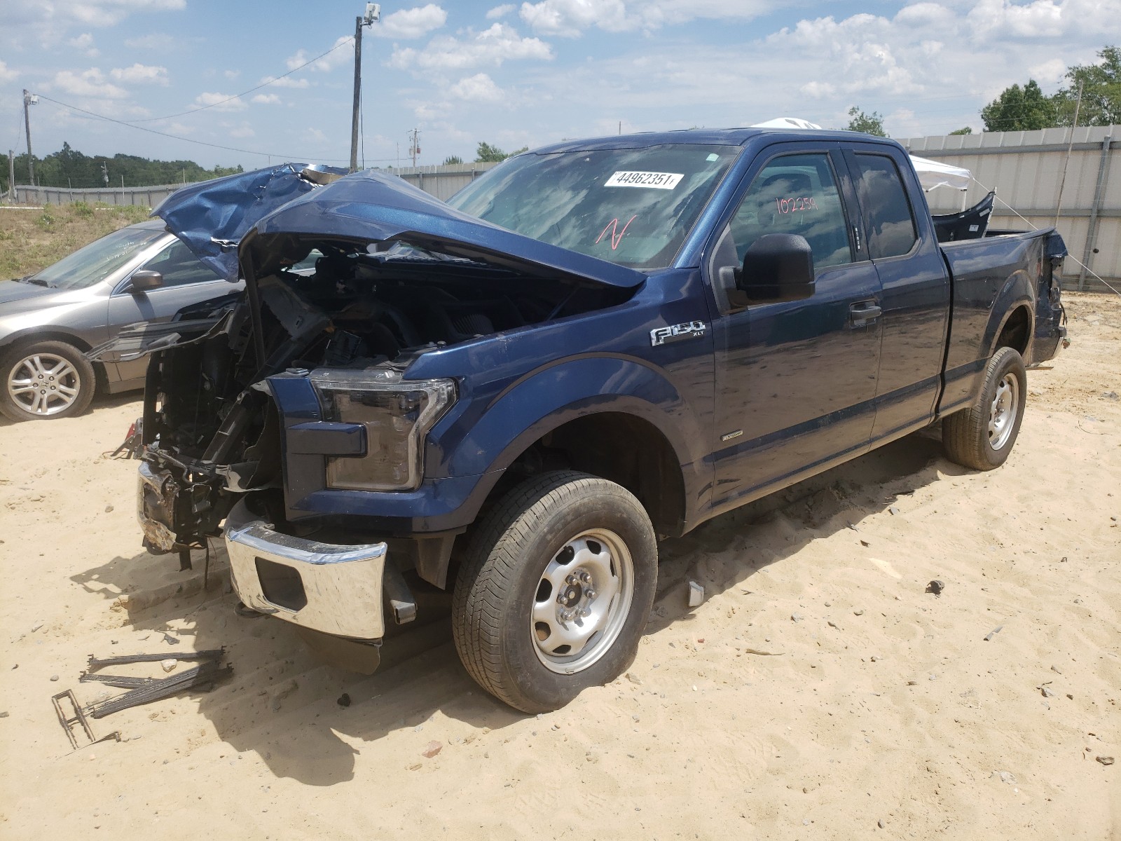 Photo 2 from auction – 2016 FORD F150 SUPER with VIN 1FTEX1EP1GFD58504