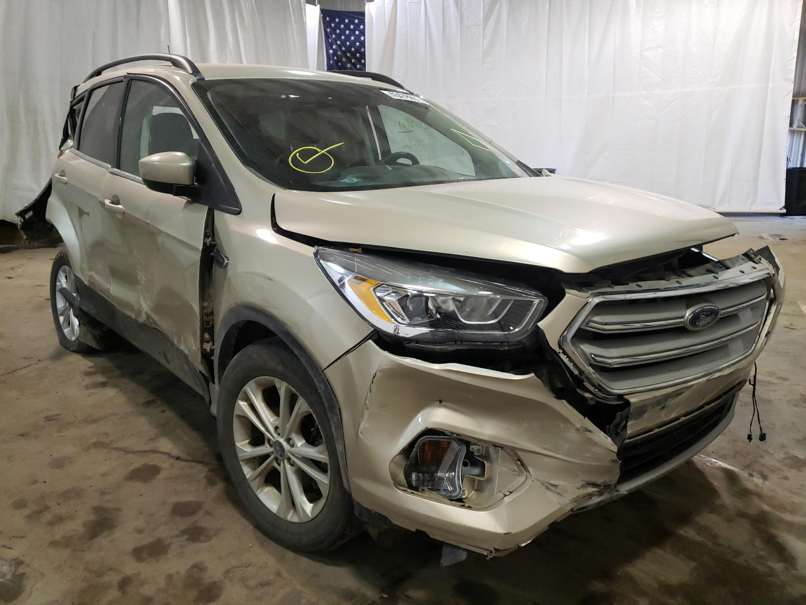 FORD ESCAPE SEL 2018 with VIN 1FMCU9HD4JUC56483 - Photo from auction