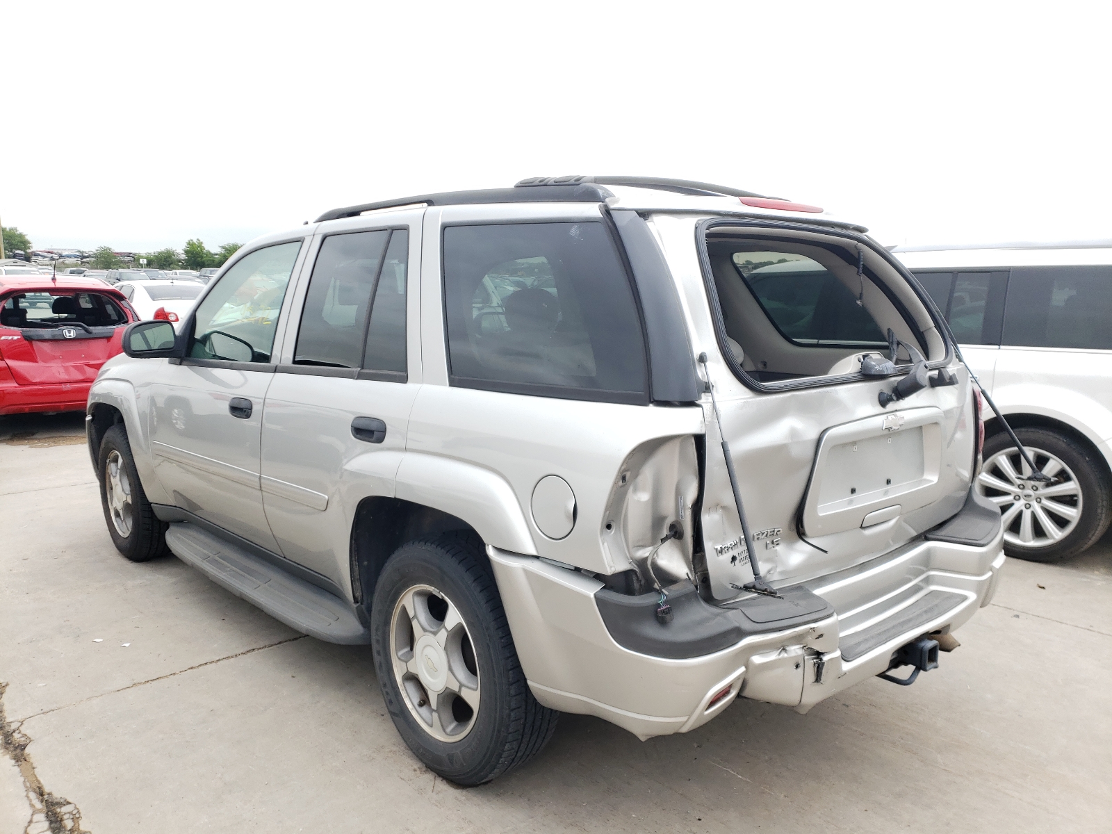 Photo 3 from auction – 2007 CHEVROLET TRAILBLAZE with VIN 1GNDS13S372263684