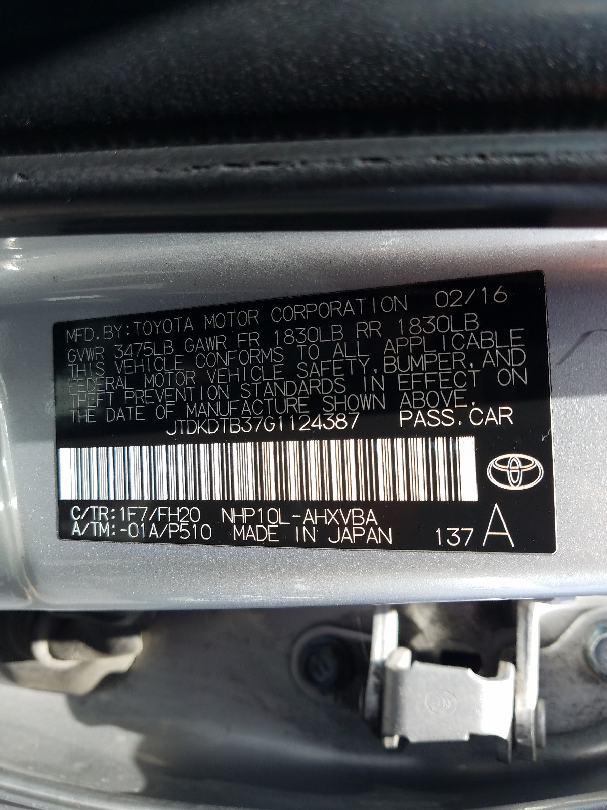 Photo 10 from auction – 2016 TOYOTA PRIUS C with VIN JTDKDTB37G1124387