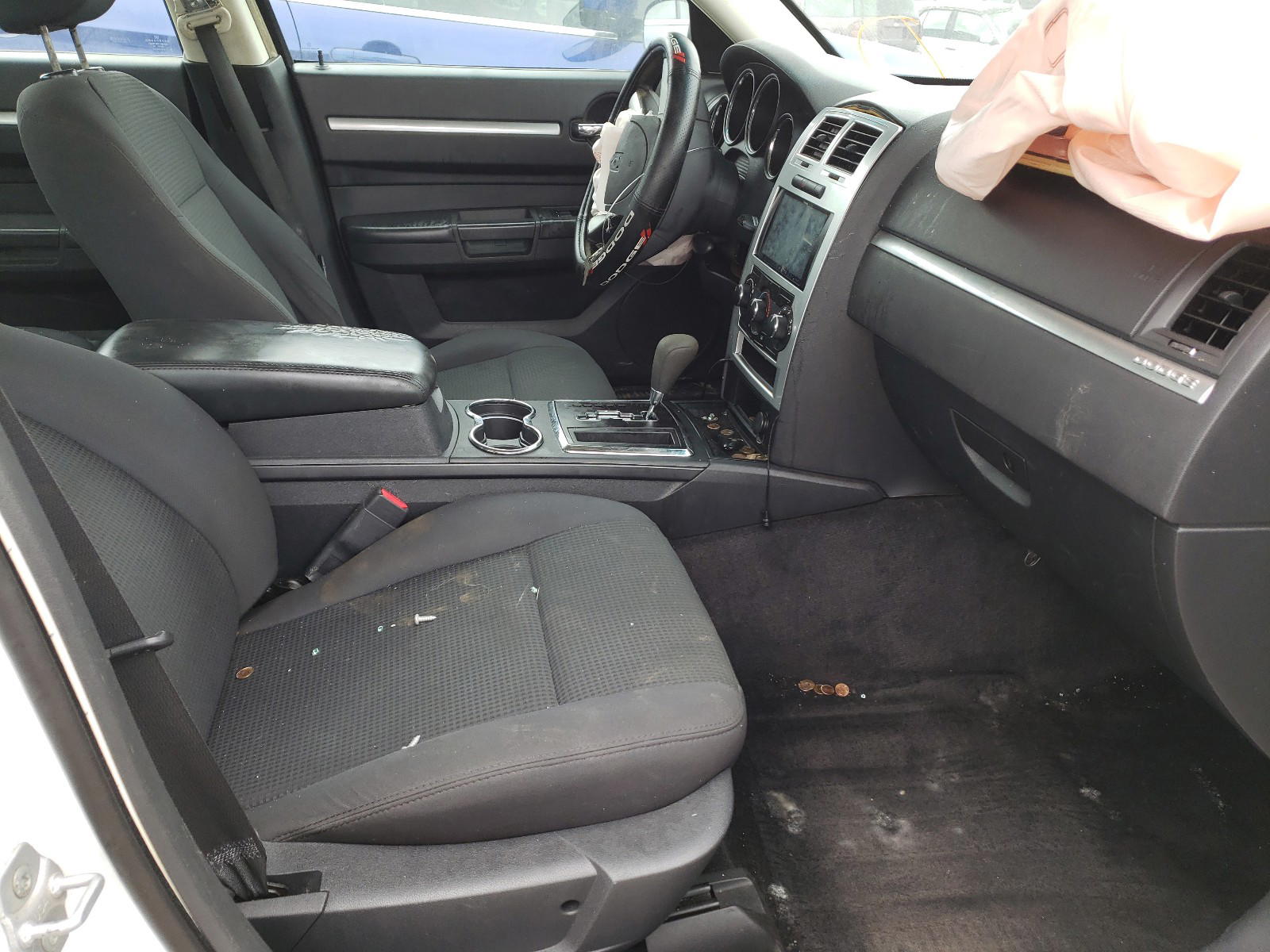 Photo 5 from auction – 2010 DODGE CHARGER with VIN 2B3CA4CD4AH281363