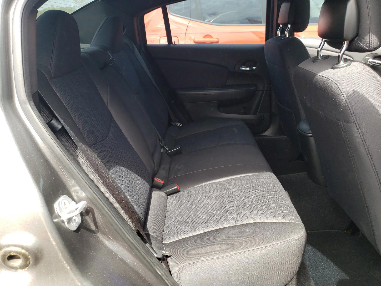 Photo 6 from auction – 2013 CHRYSLER 200 TOURIN with VIN 1C3CCBBB7DN631744