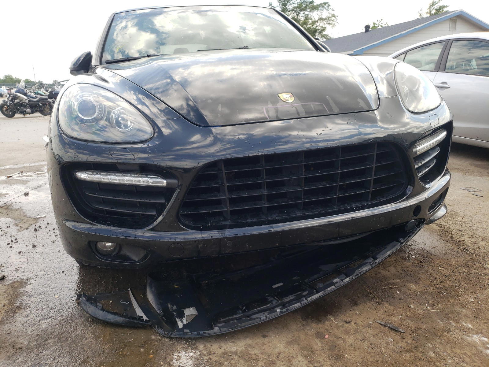 Photo 9 from auction – 2013 PORSCHE CAYENNE GT with VIN WP1AD2A20DLA77474
